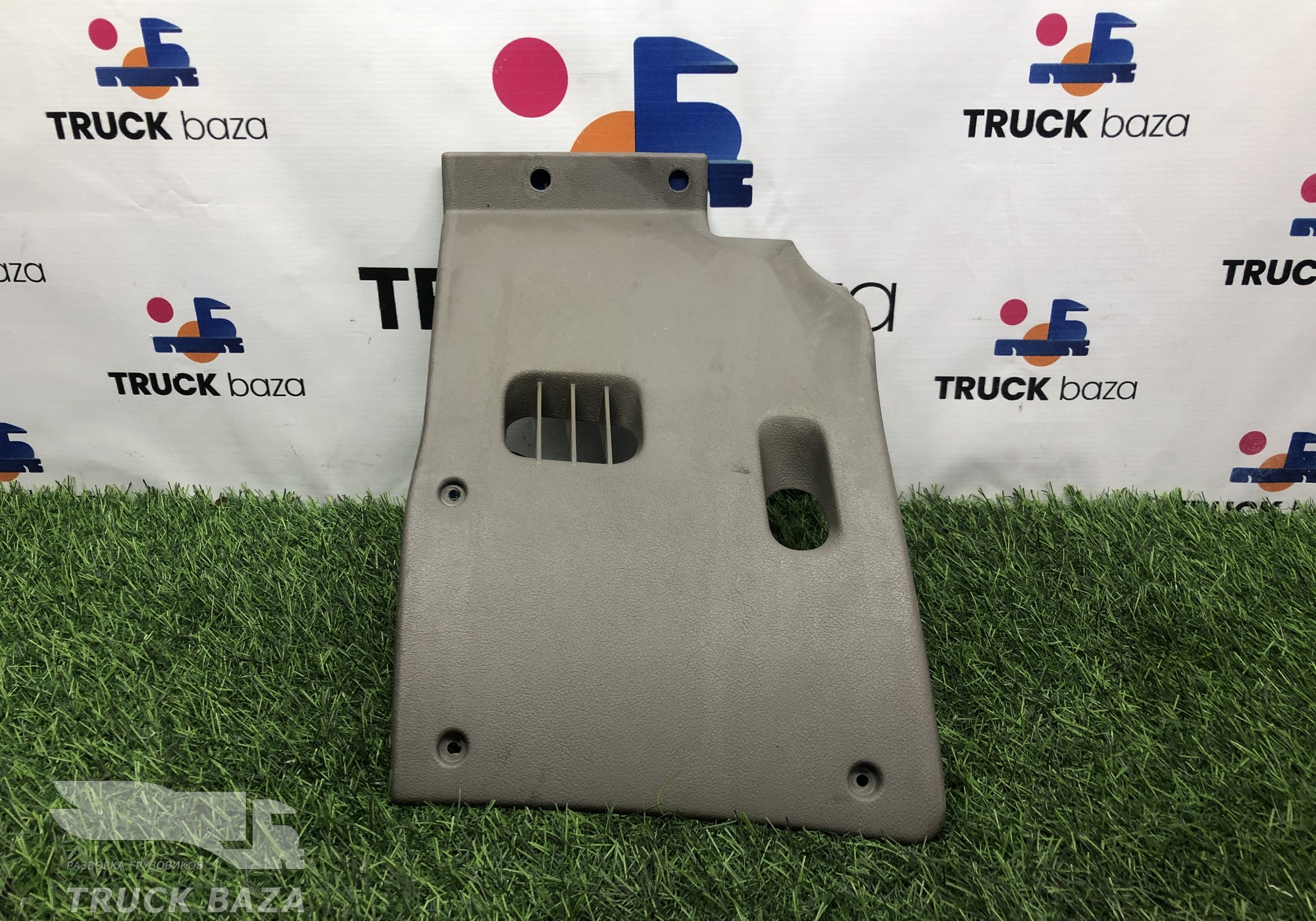 1304875 Накладка на торпедо для Daf XF105 (с 2005)