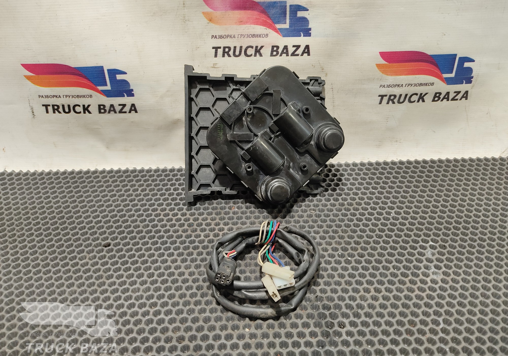 20713895 Механизм управления зеркалом для Volvo FH 2 (с 2002 по 2008)