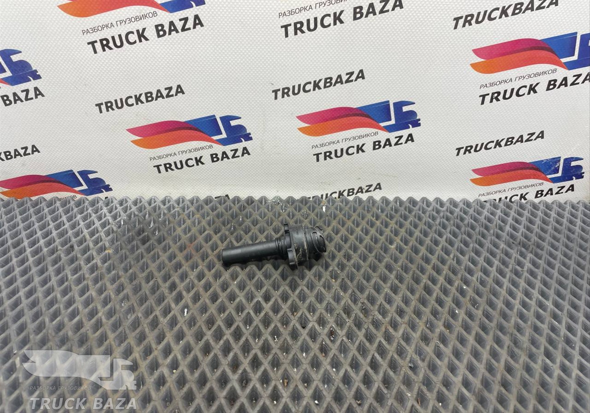 A0071531128 Датчик температуры воздуха для Mercedes-Benz Actros MP3 (с 2008)