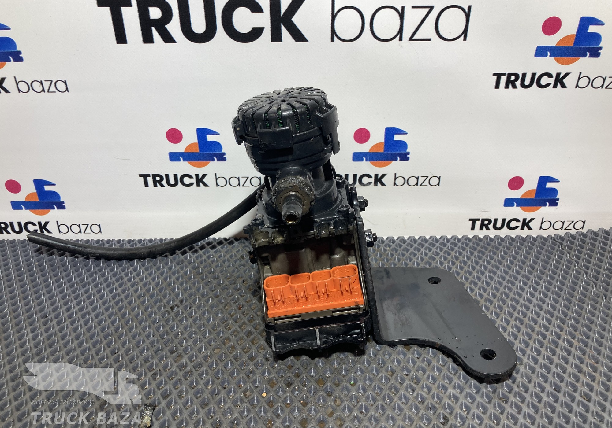 81521066067 Модулятор EBS передний