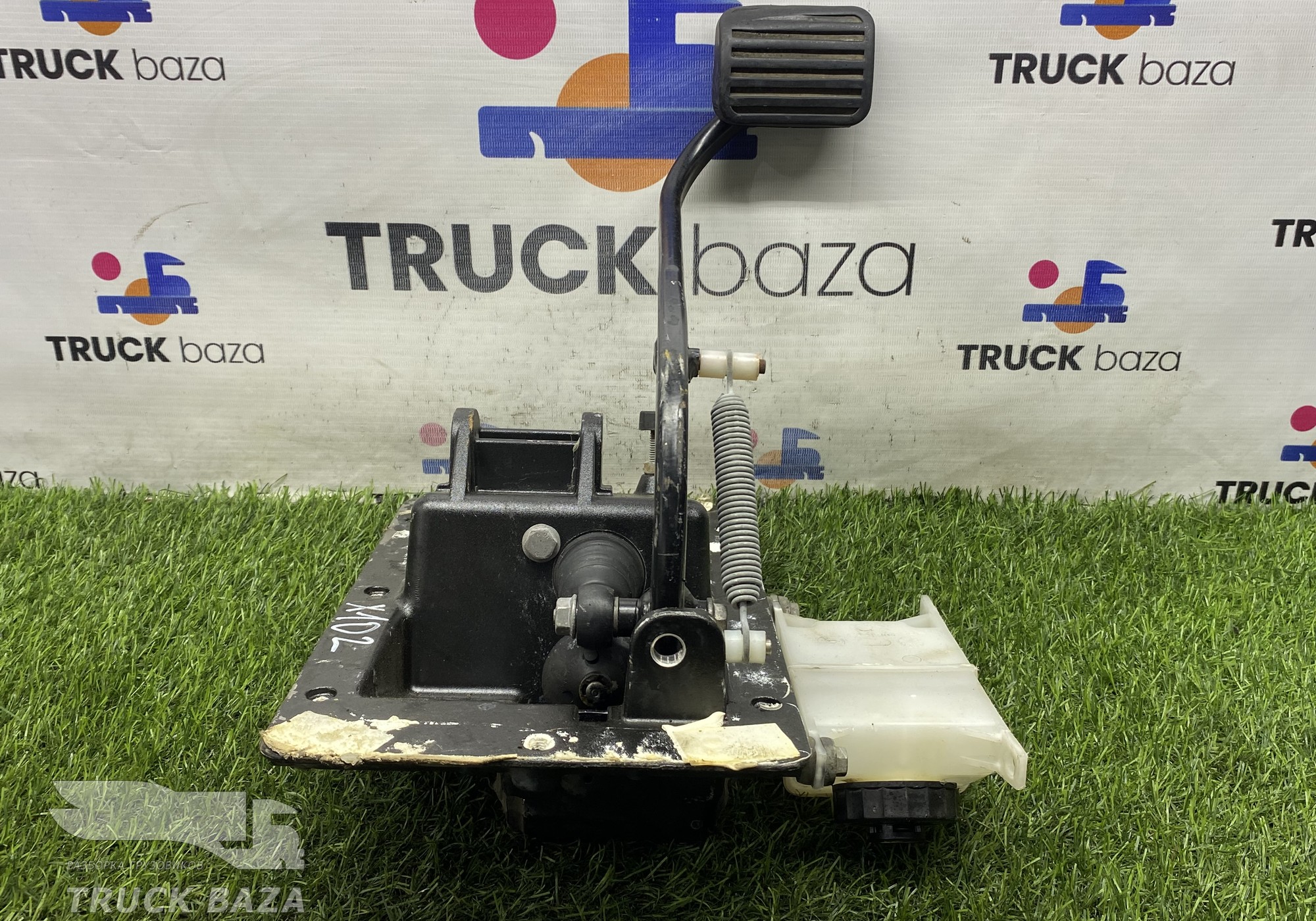 0370141 Блок педалей