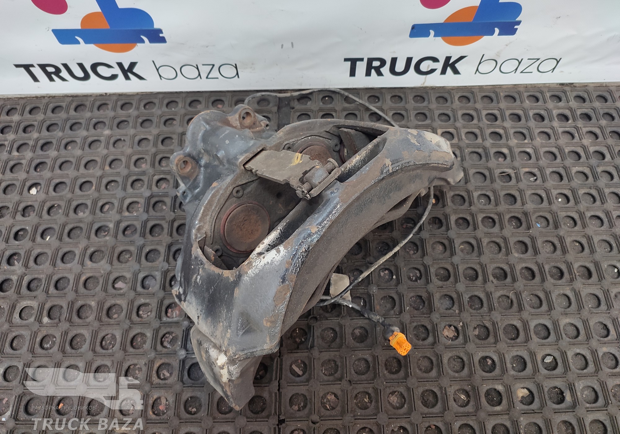 81508046608 Суппорт передний правый / задний левый