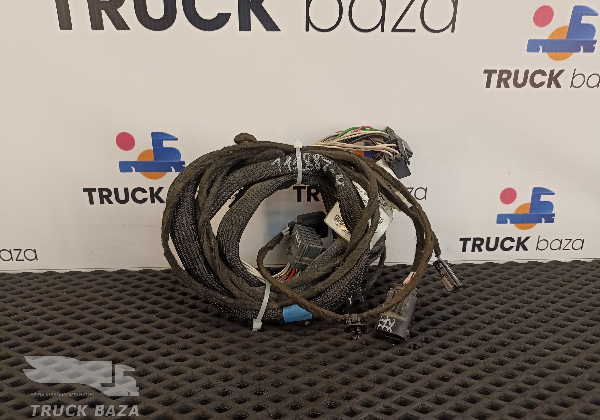 5490407123020 Проводка двери левой для Mercedes-Benz Axor II (с 2004 по 2010)