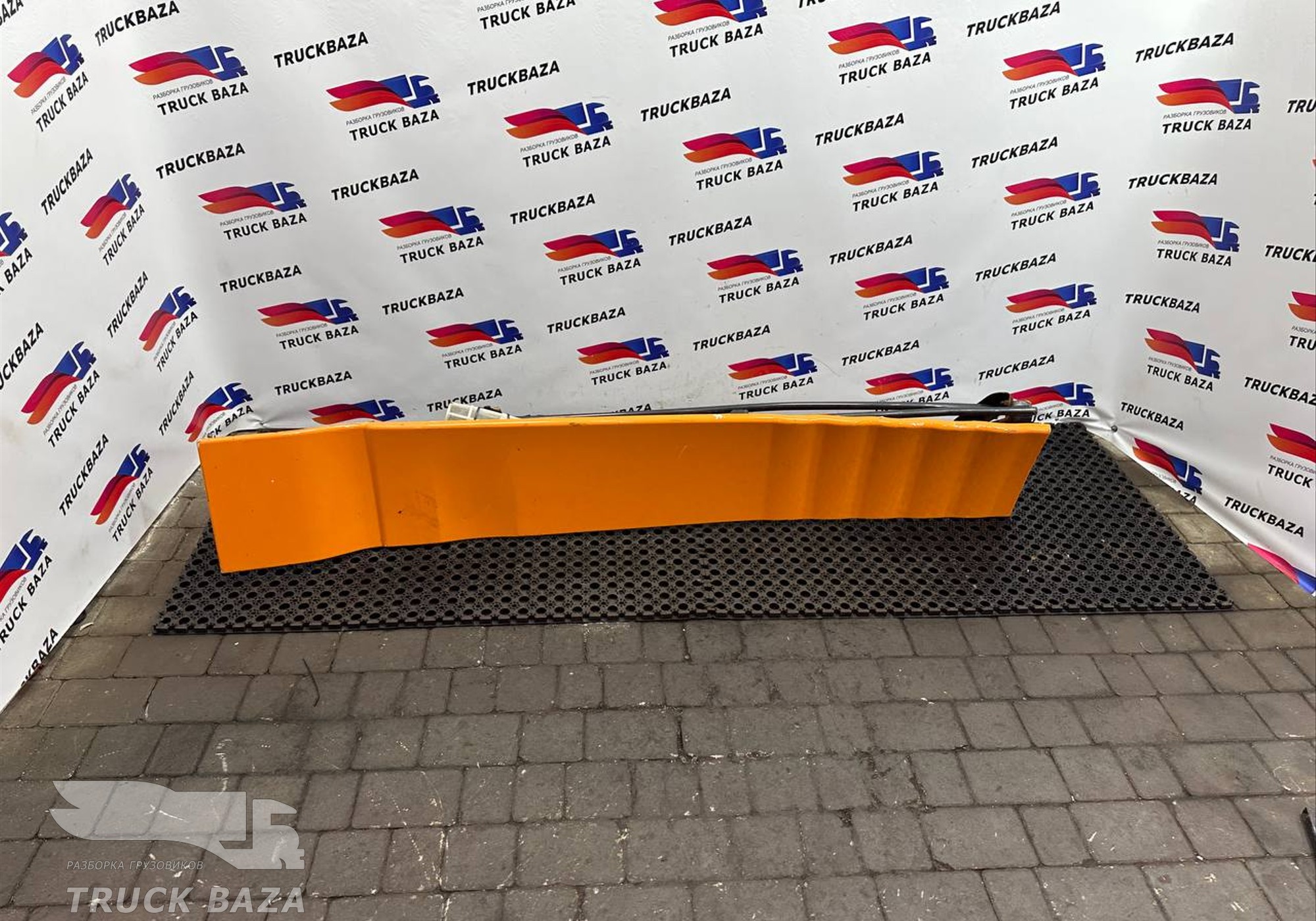 81629100144 Спойлер кабины правый для Man TGS