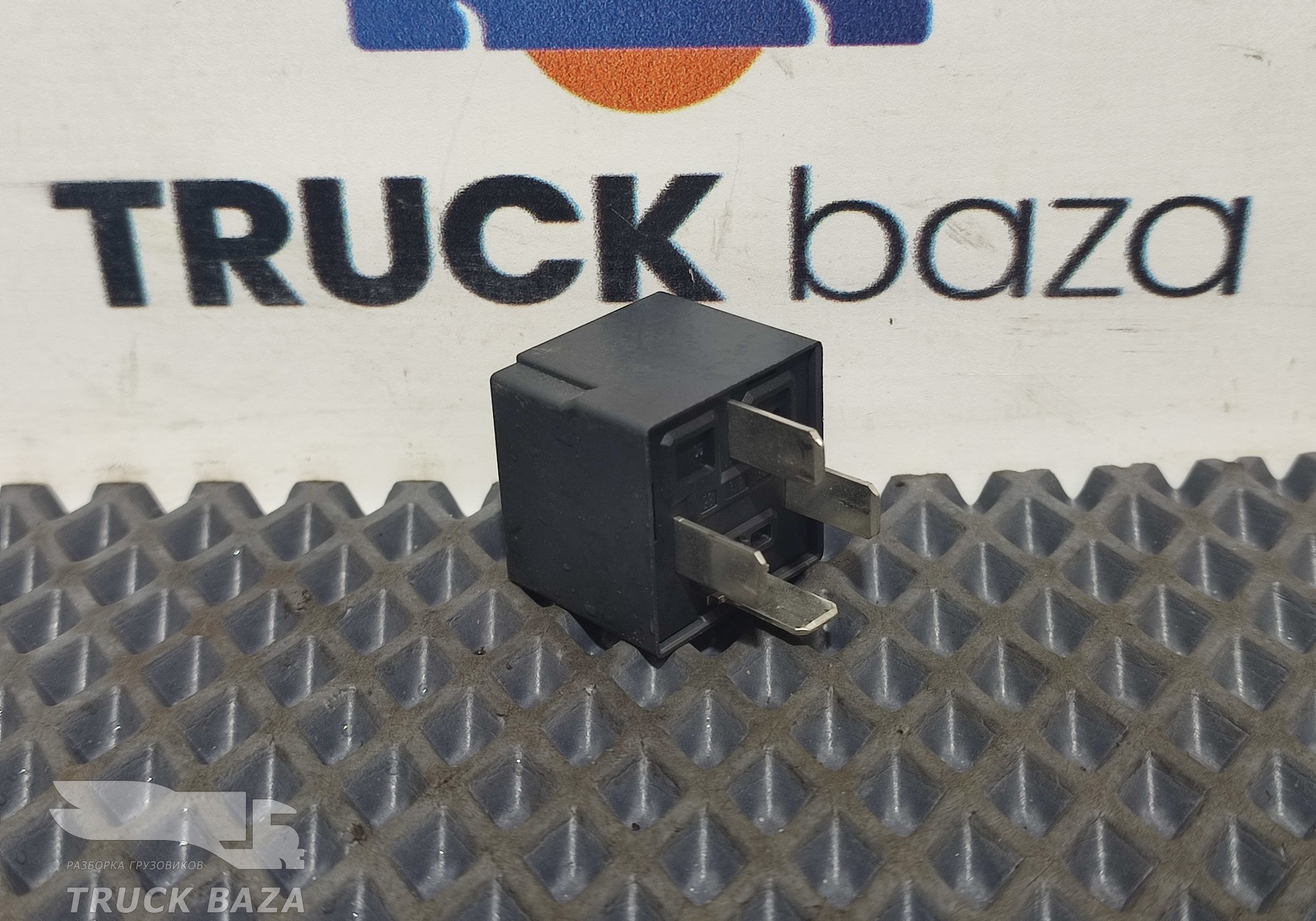 WG9716582301009 Реле 24V/30A для Sinotruk Sitrak C7H