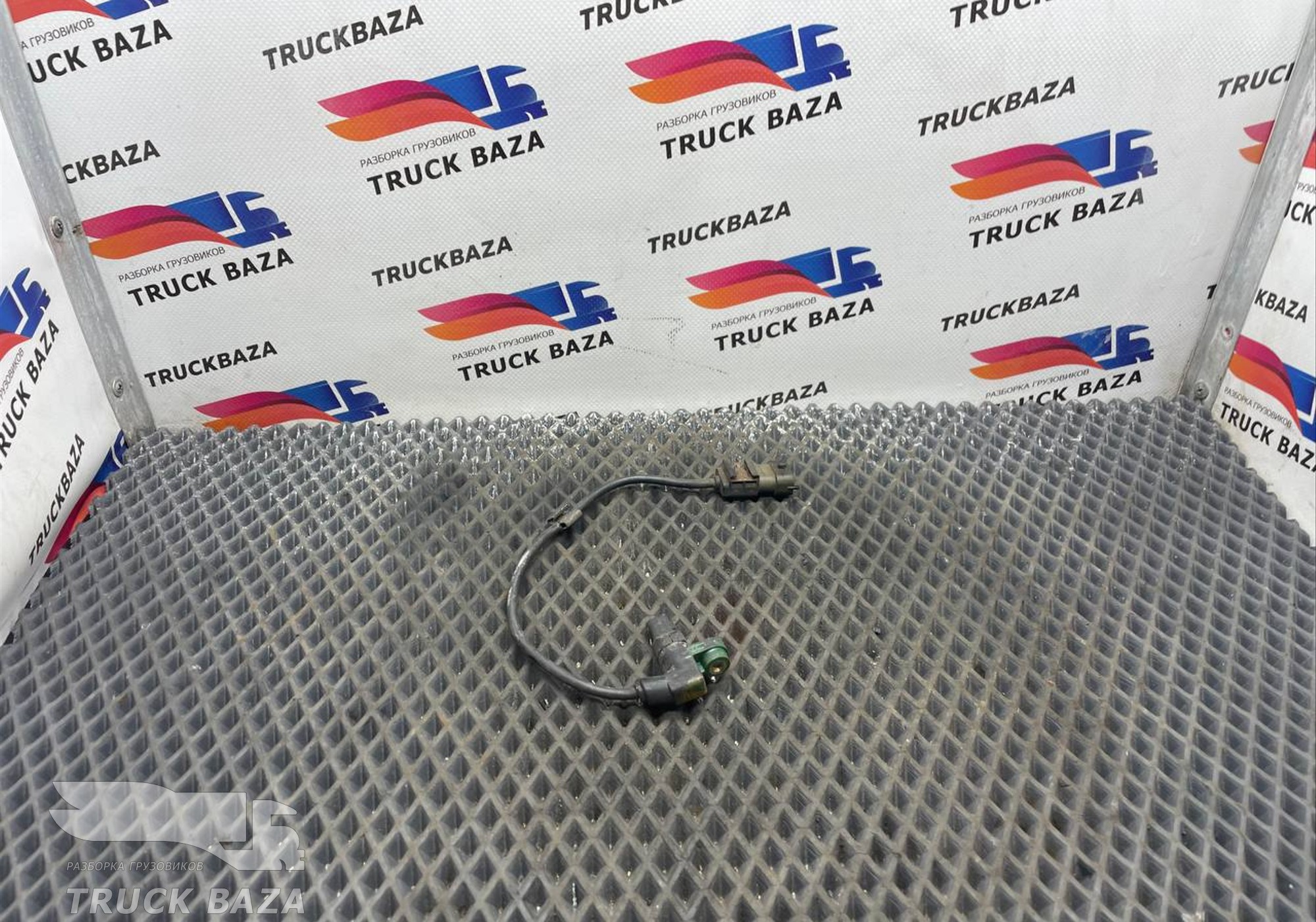 1948946 Датчик частоты вращения для Daf XF106 (с 2012)