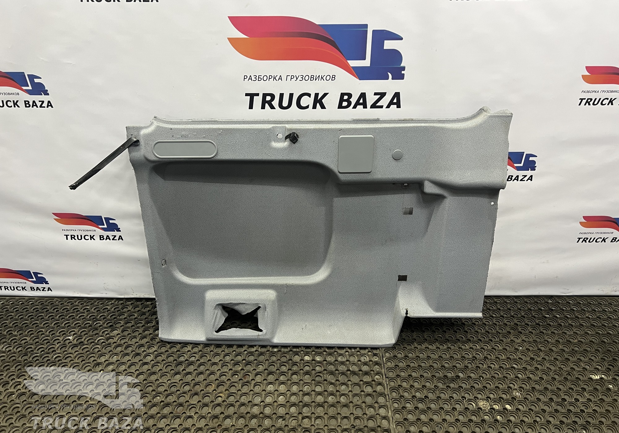 A9406901625 Обшивка боковой стенки левая для Mercedes-Benz