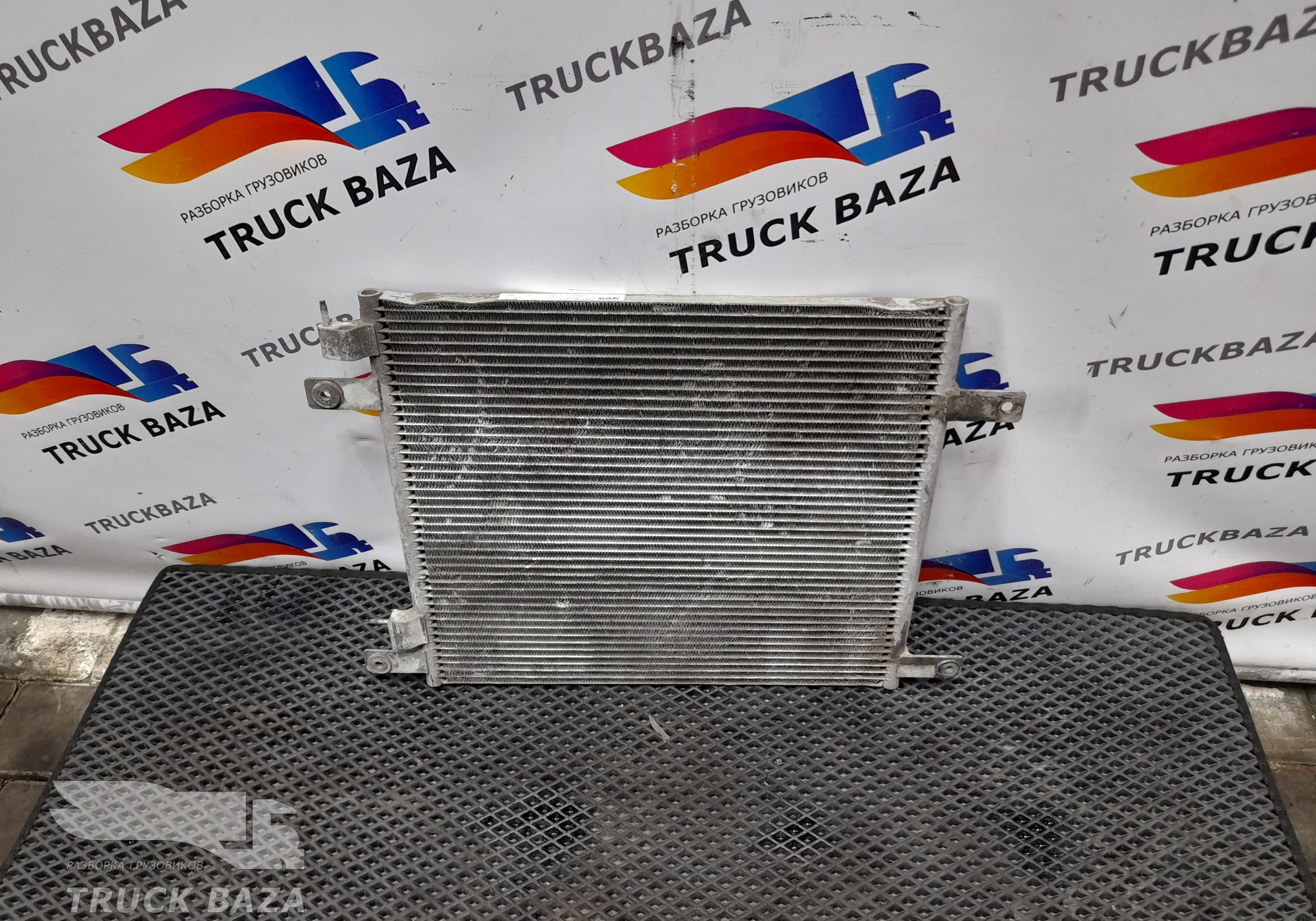 1371355 Радиатор кондиционера для Daf