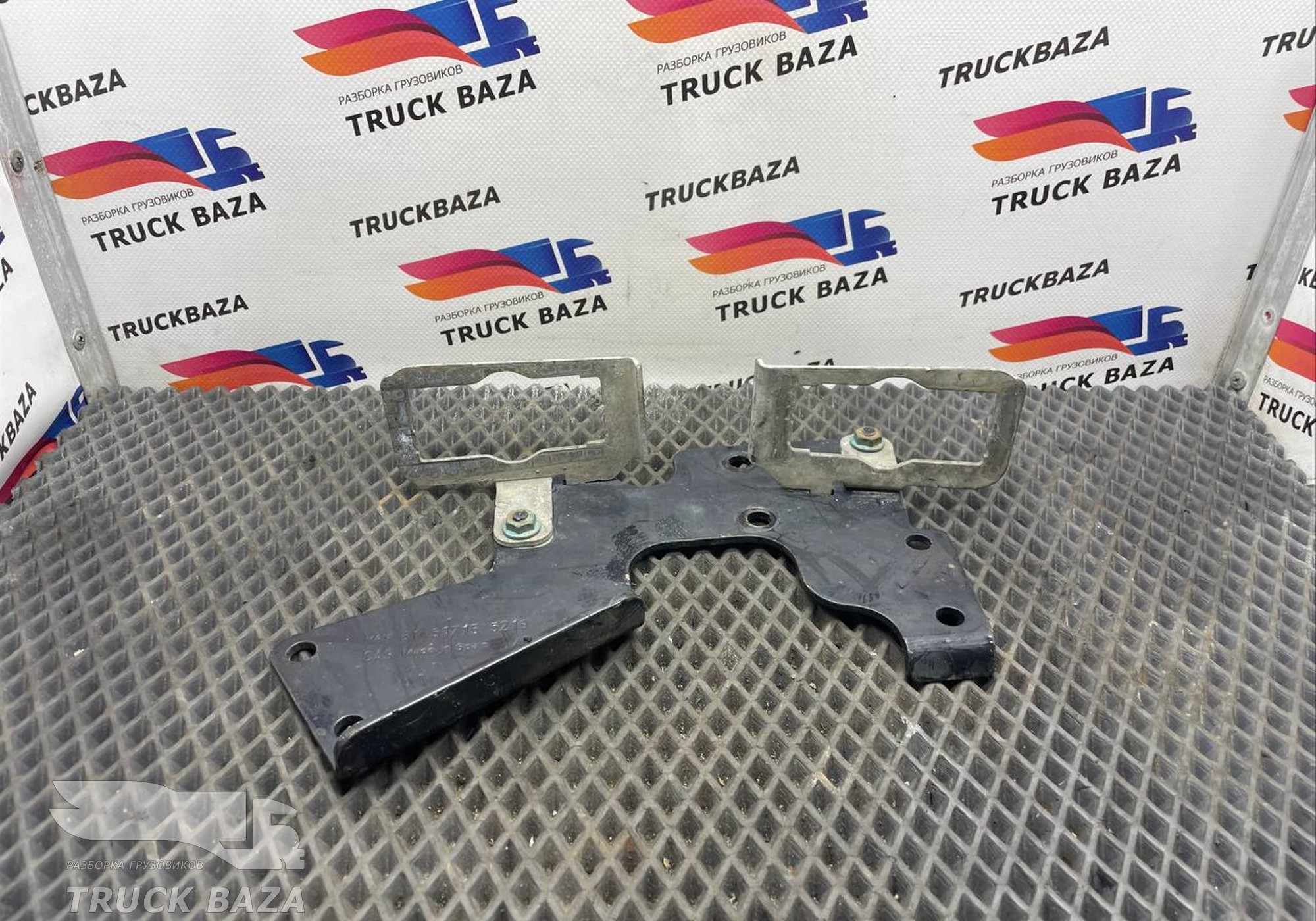 81517155219 Кронштейн проводки для Man TGX TG3 (с 2020)