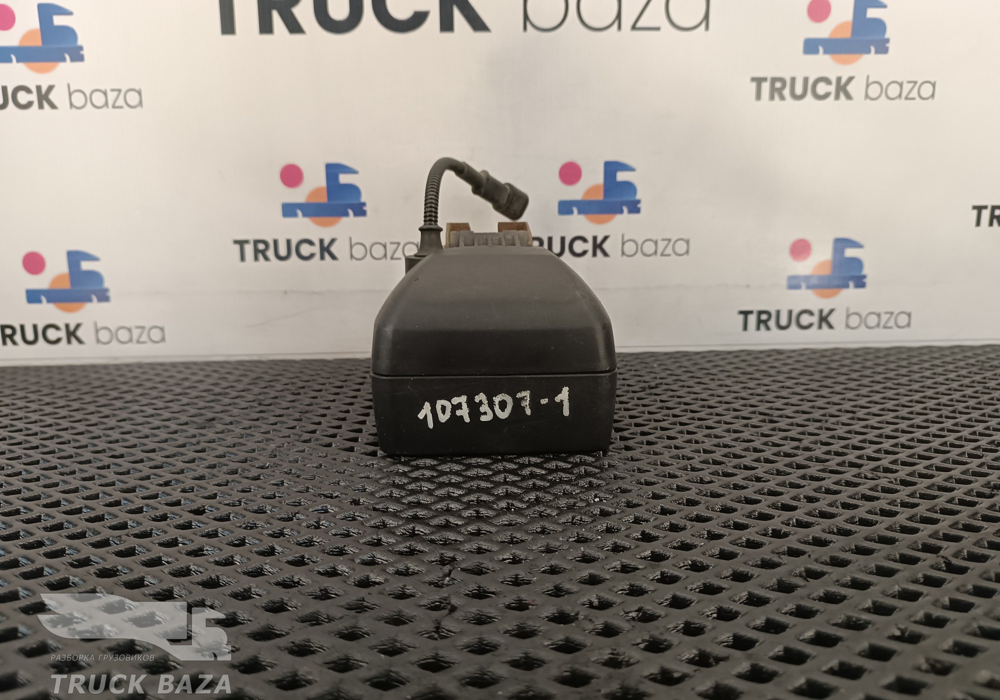 81251036068 Фонарь за кабиной для Man TGX II (с 2012)
