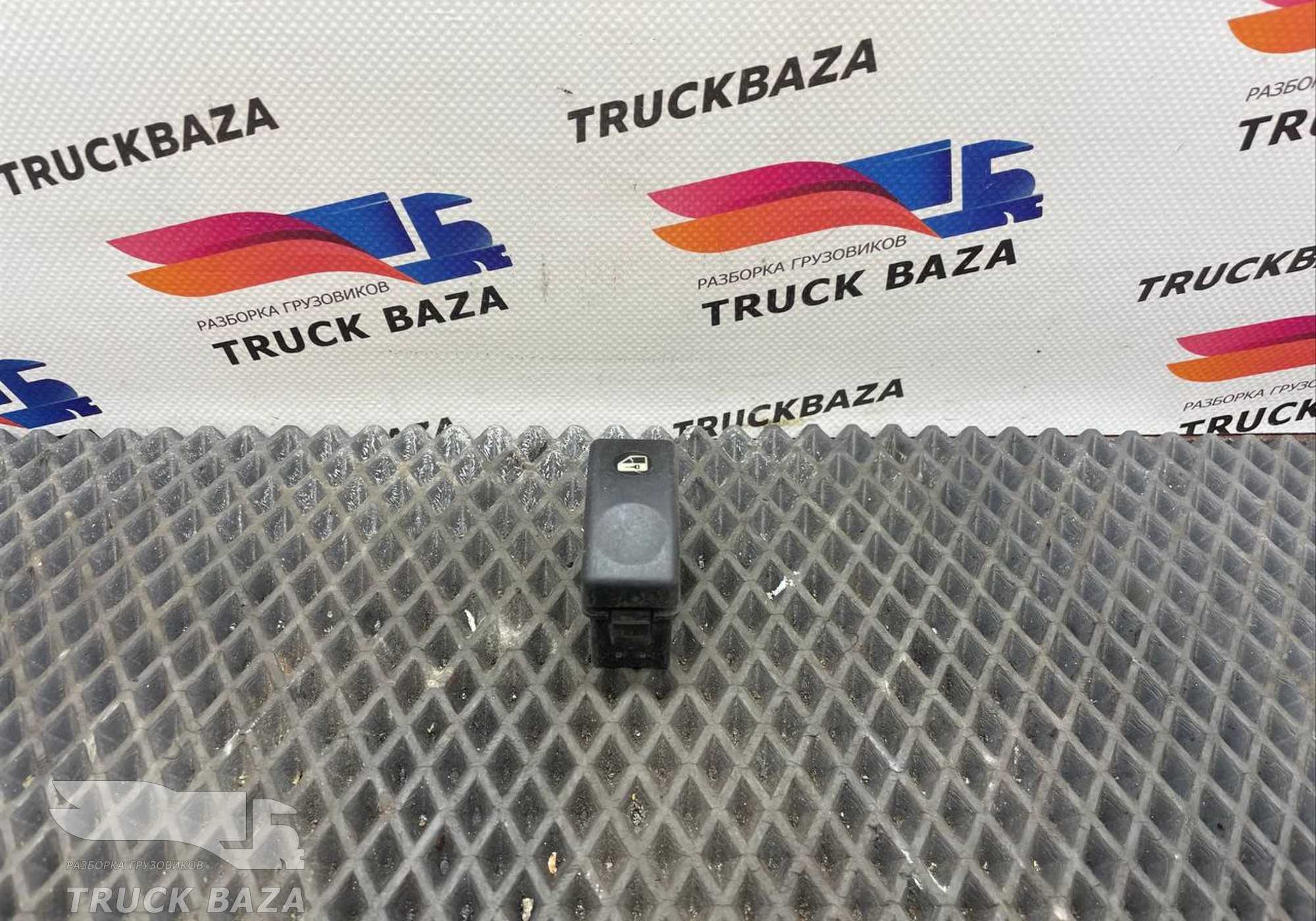 1435595 Кнопка центрального замка для Daf XF105 (с 2005)