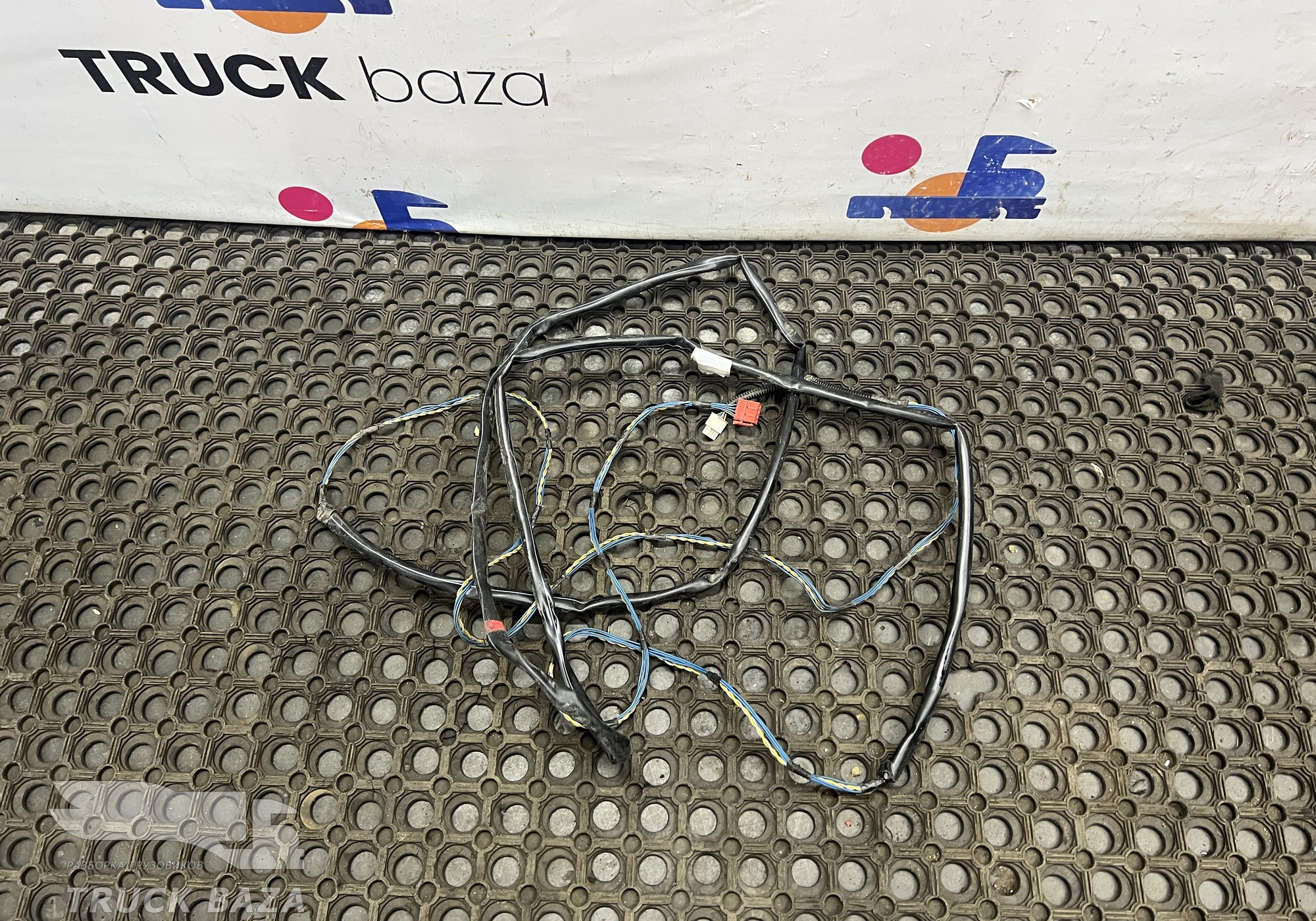 1683390 Проводка антенны для Daf XF105 (с 2005)