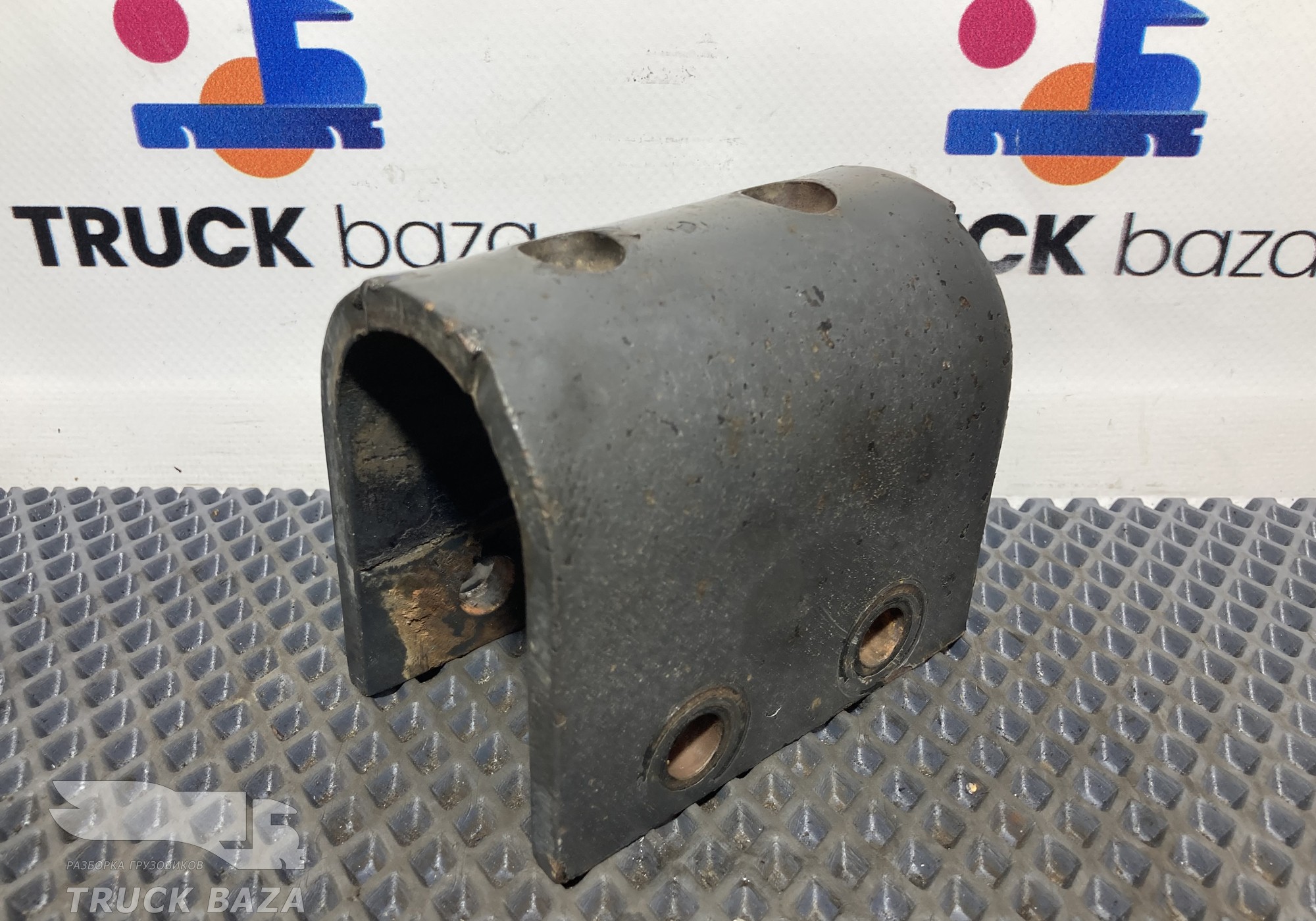 1434704 Кронштейн переднего стабилизатора