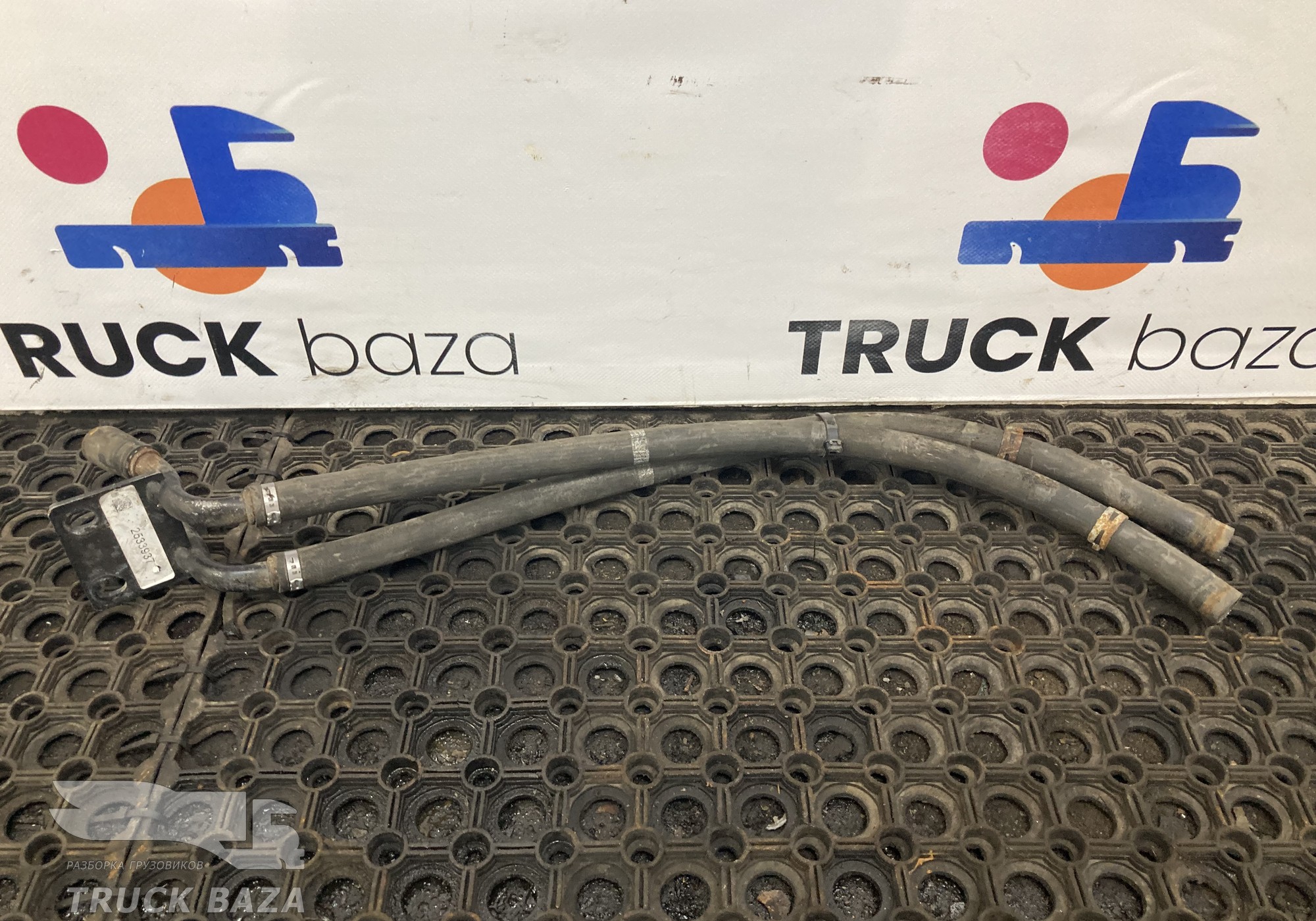 2533937 Тpубопровод пpоxодной для Scania 6-series R (с 2016)