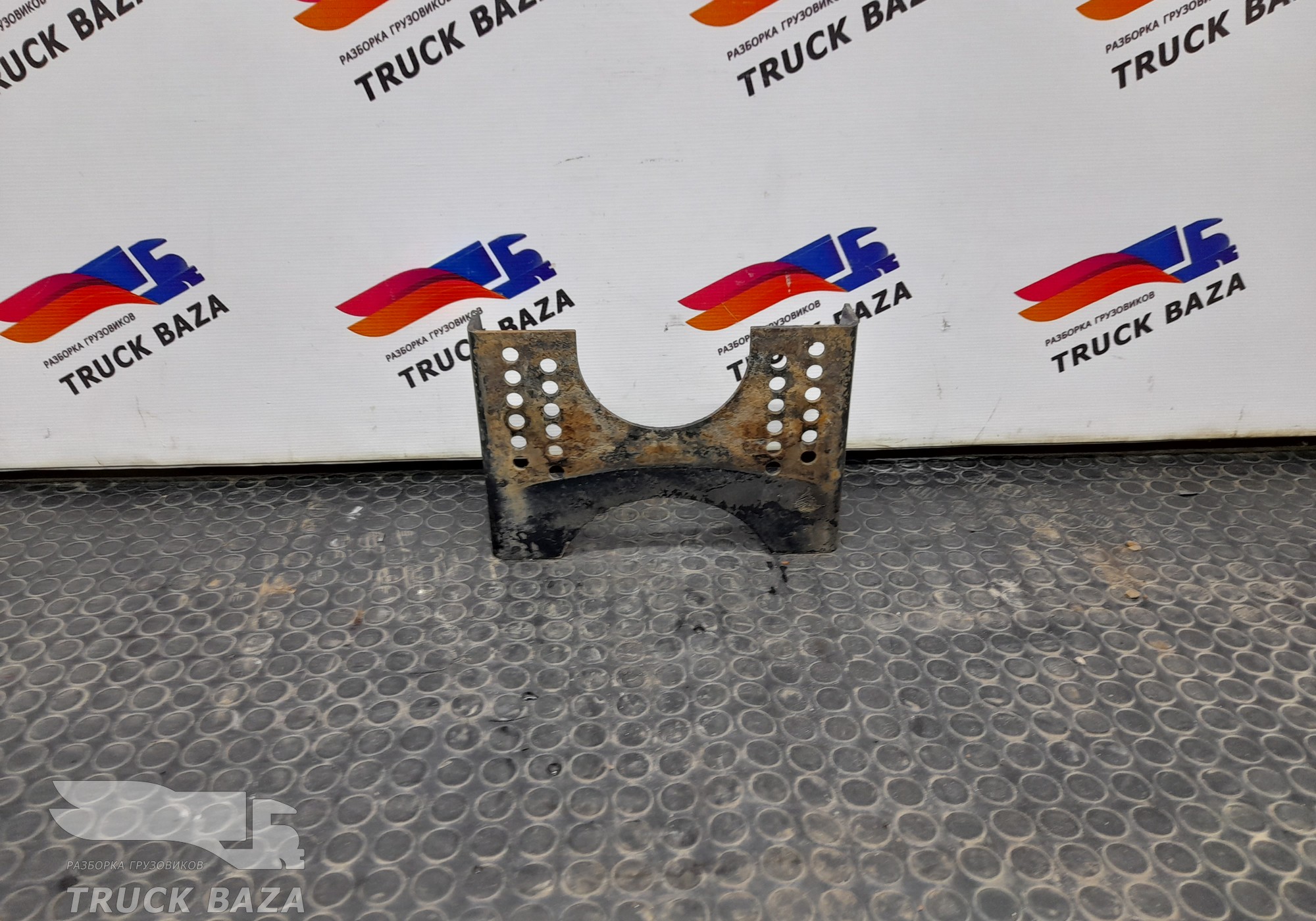 1075414 Кронштейн подвесного подшипника для Volvo FM III (с 2013)