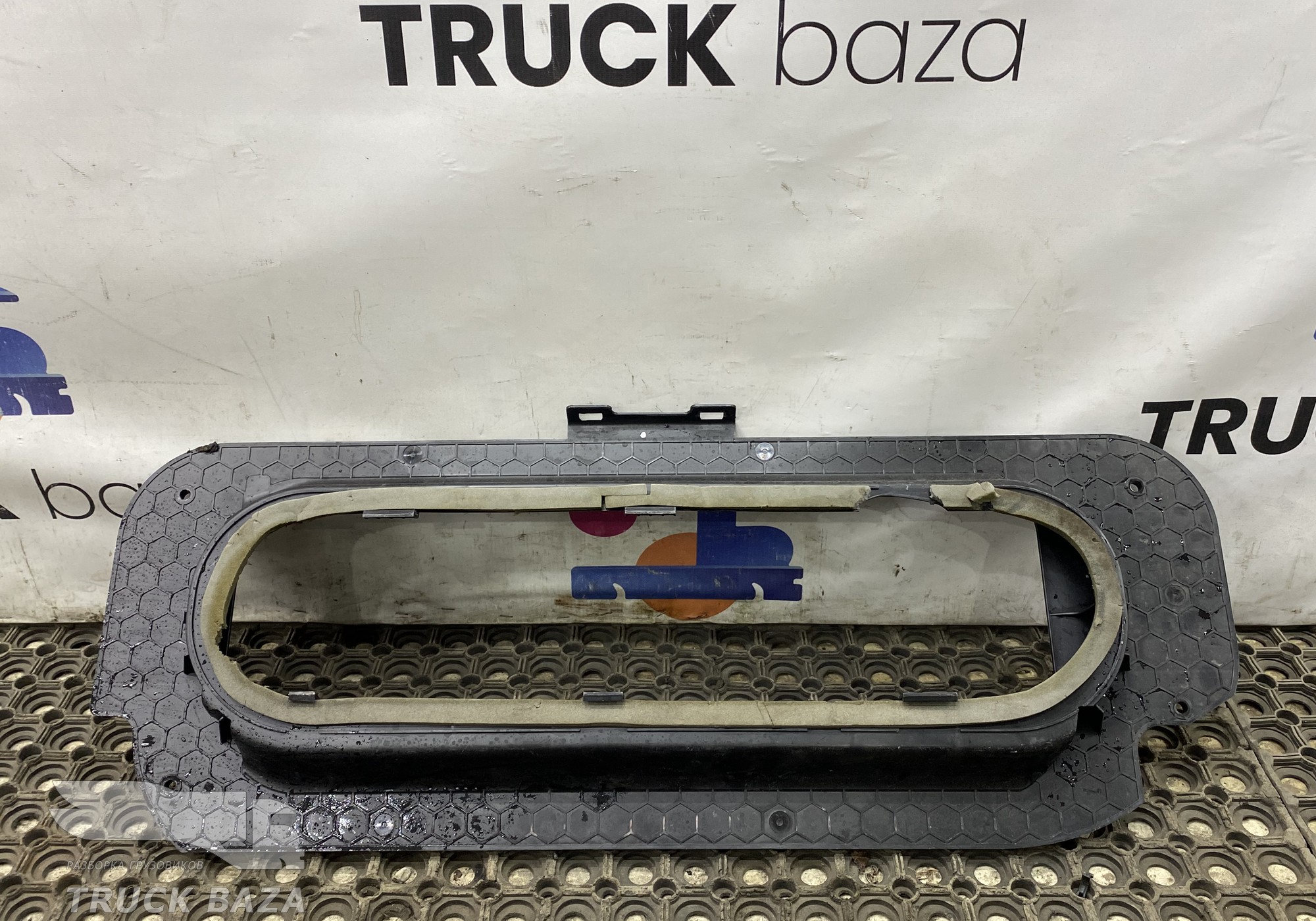 A9608310098 Крышка корпуса вентилятора