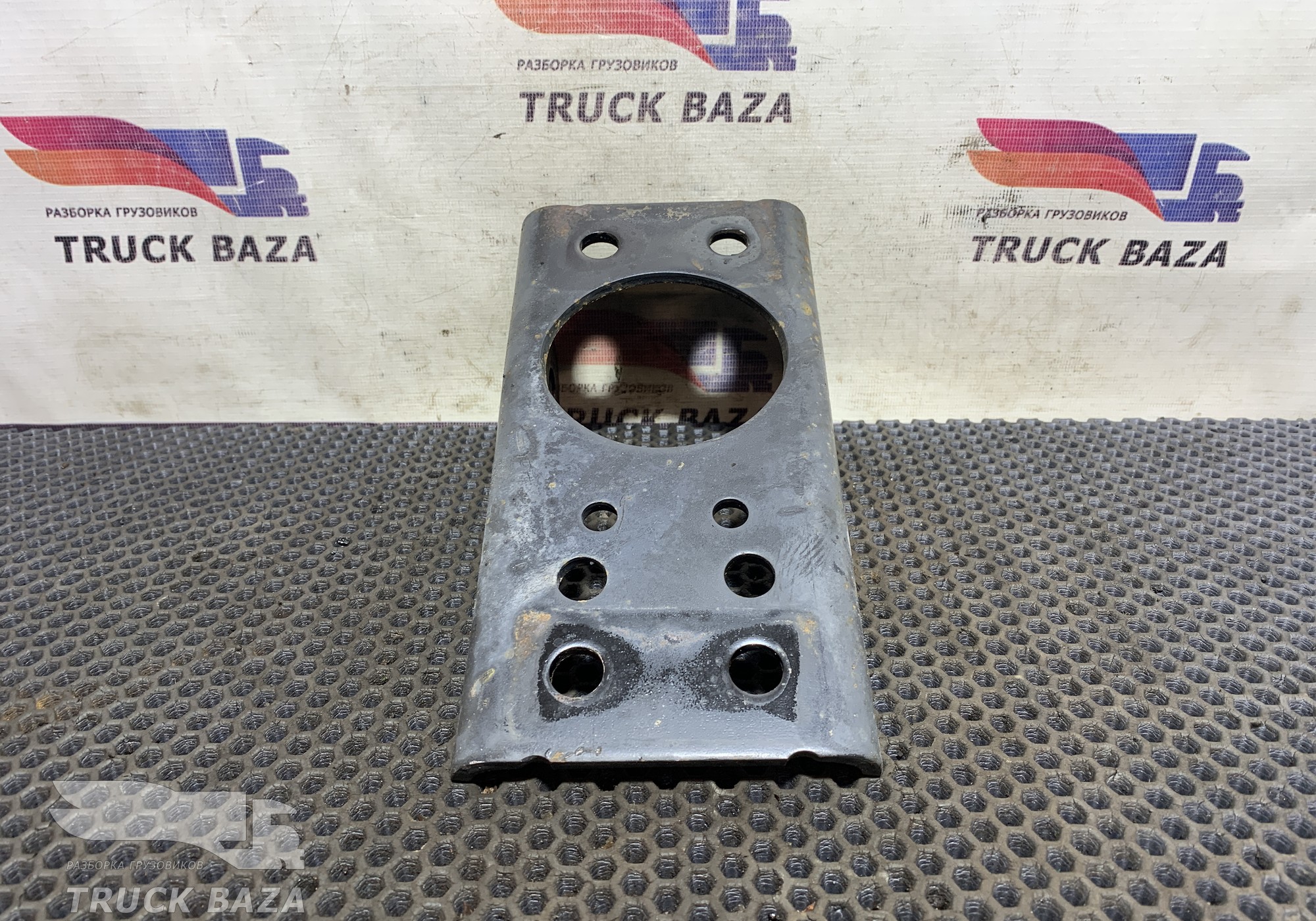 A9423260040 Кронштейн амортизатора заднего для Mercedes-Benz