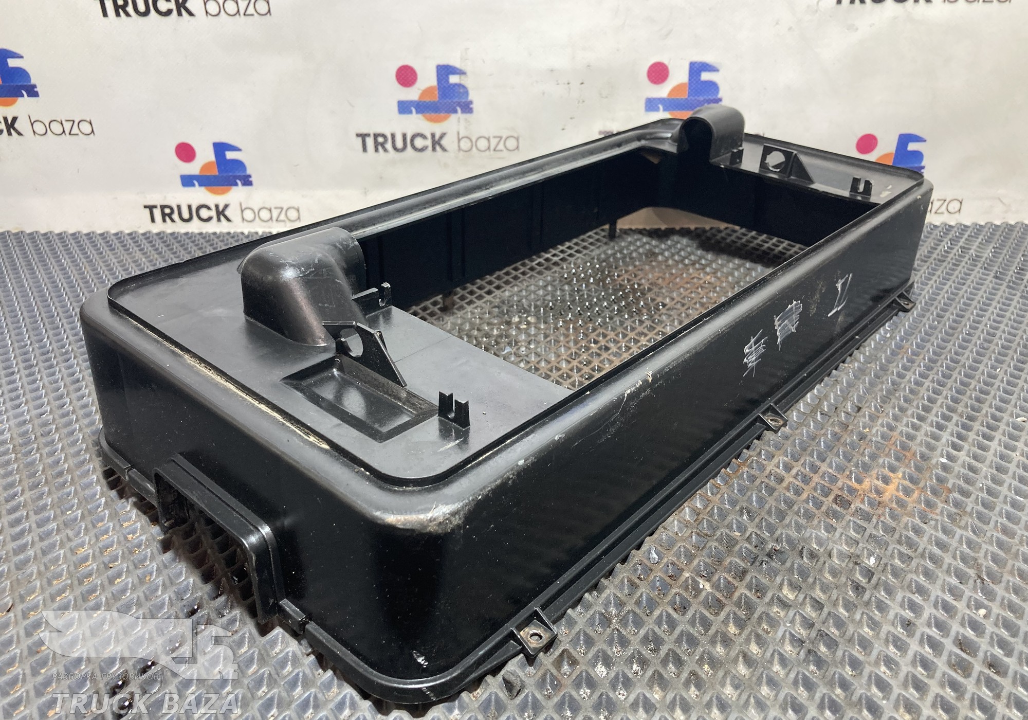 81619490044 Корпус салонного фильтра