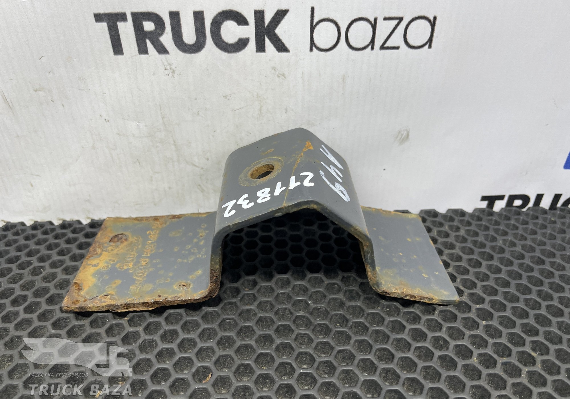 A9305210097 Кронштейн крыла заднего для Mercedes-Benz Actros MP3 (с 2008)