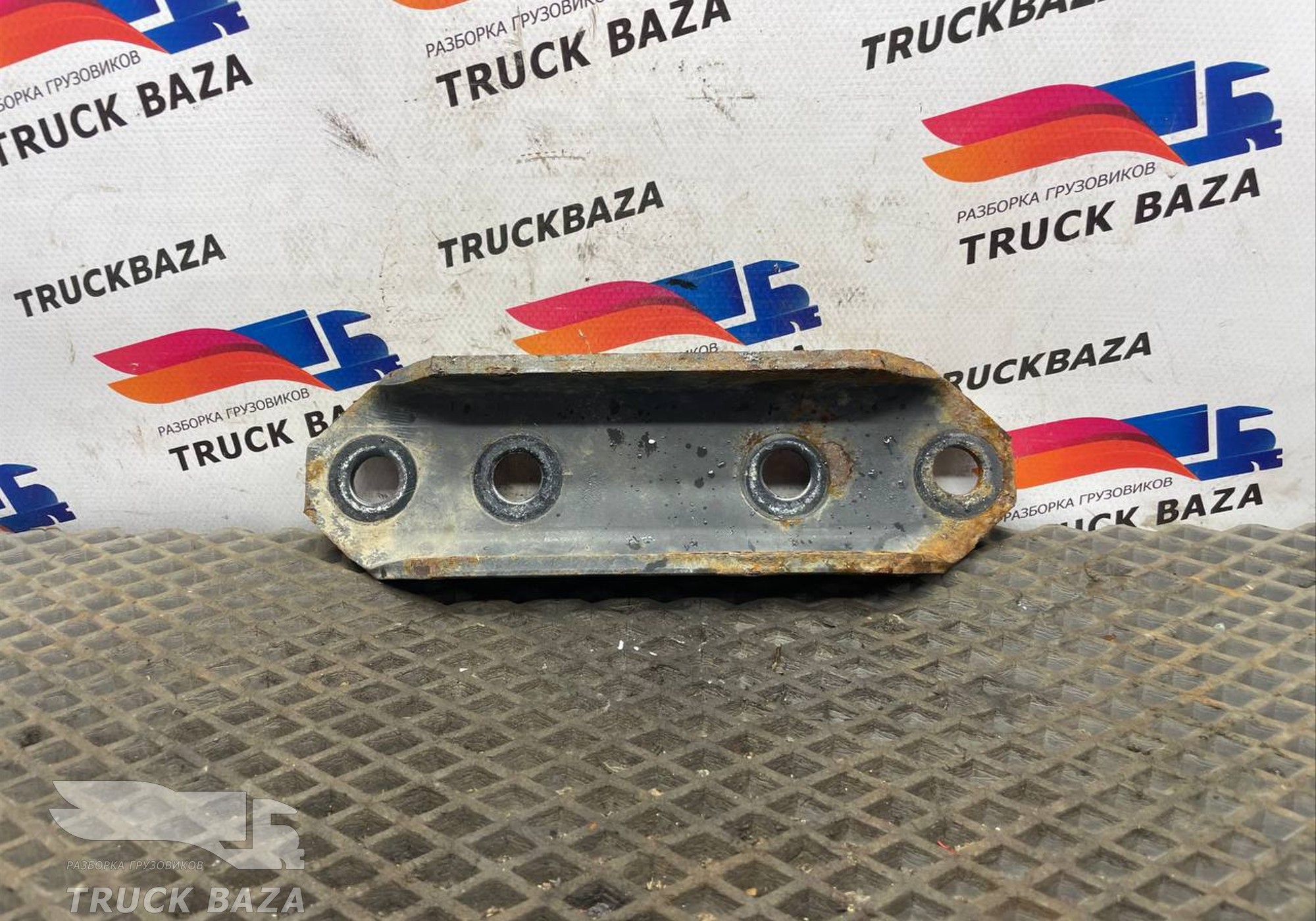 1654153 Кронштейн кабины для Daf XF105