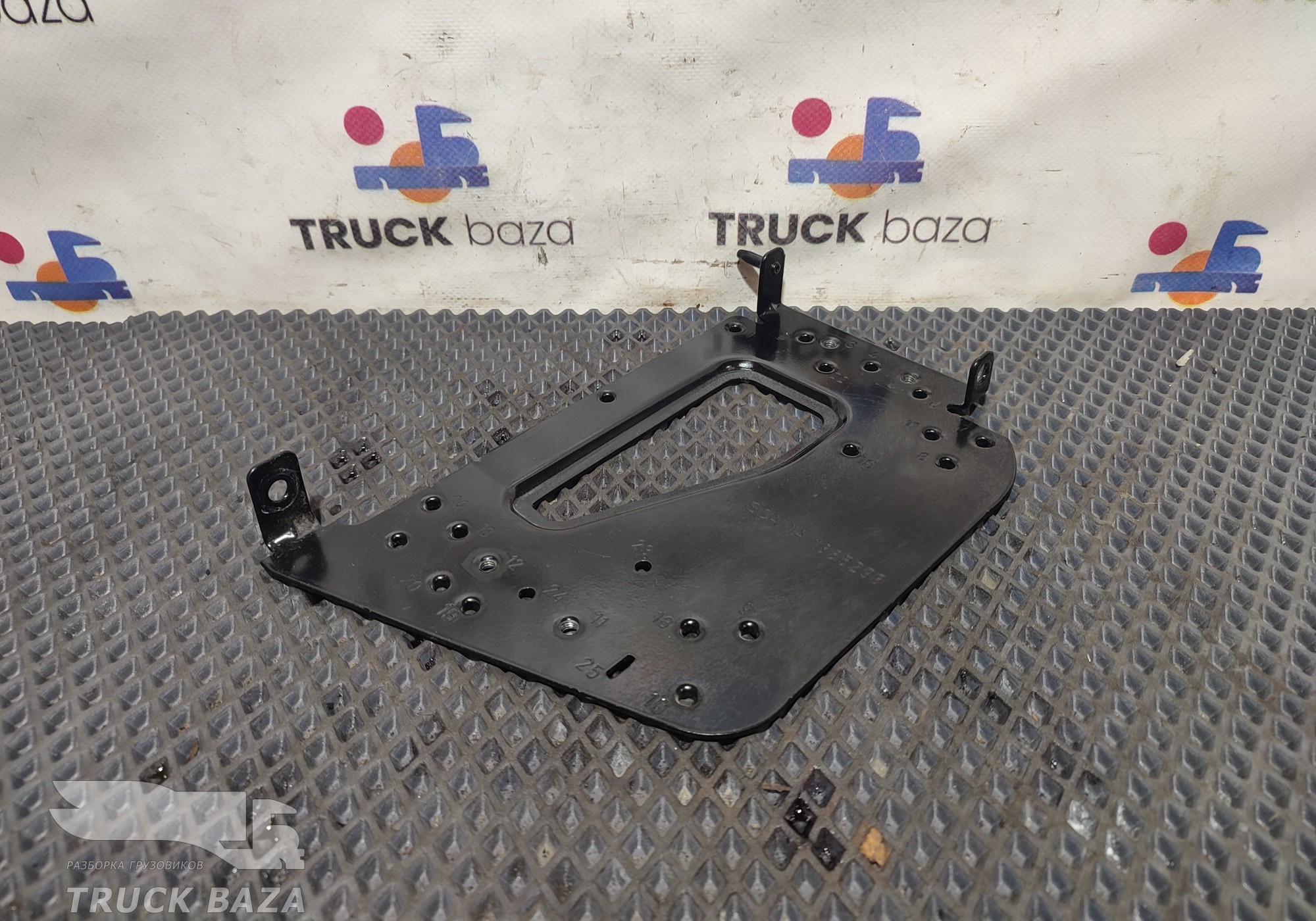 1865298 Кронштейн блока EBS