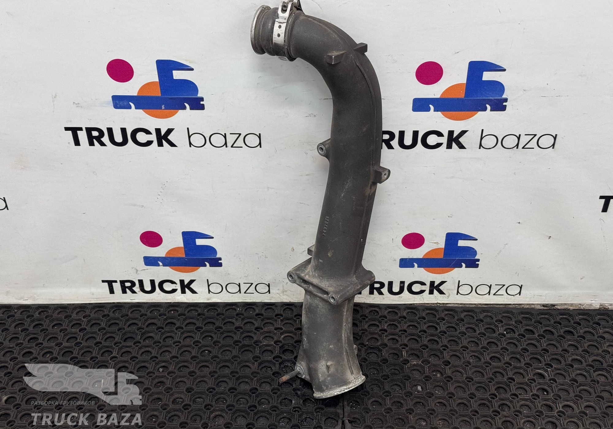 1694924 Патрубок интеркулера