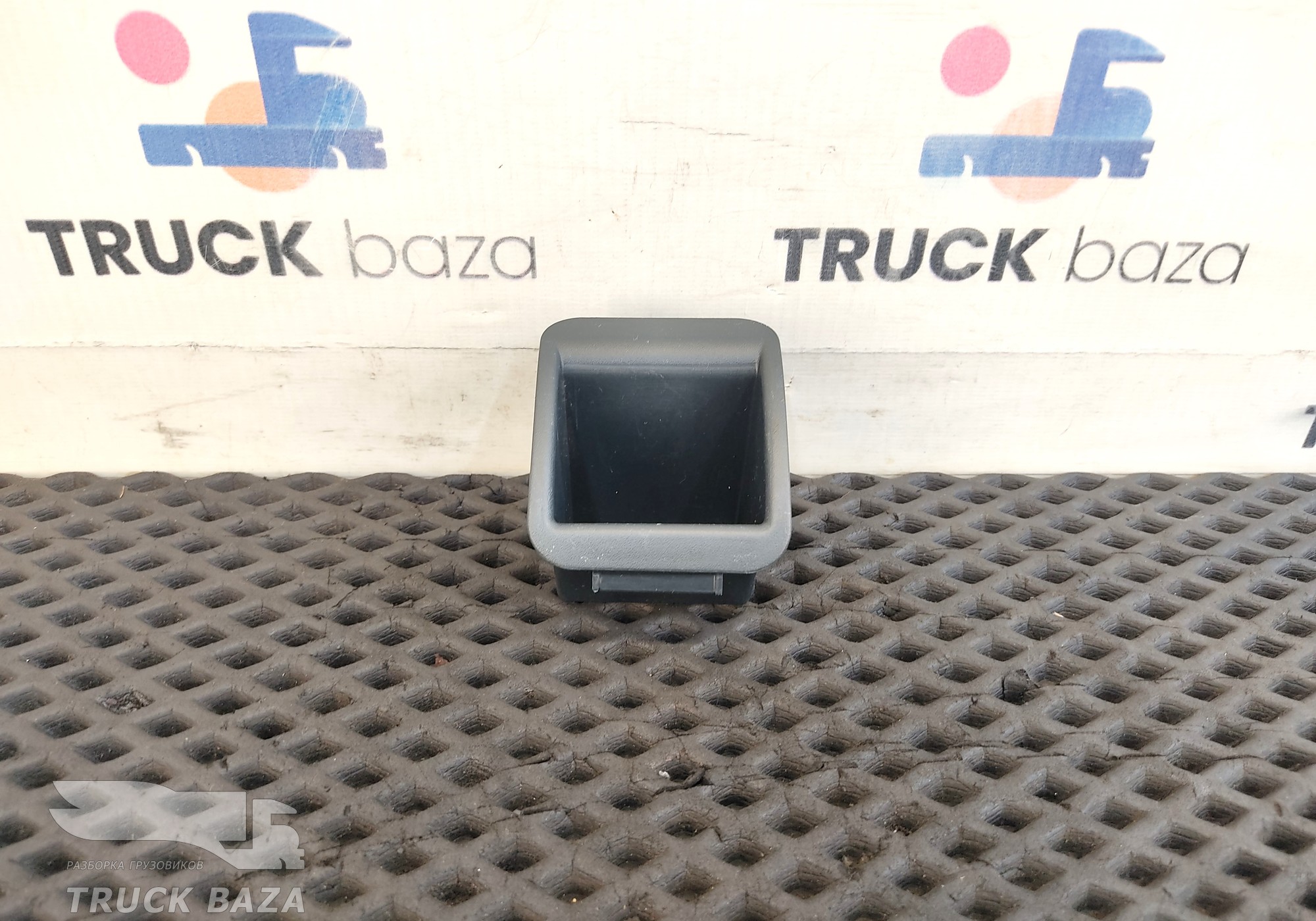 81617010289 Карман консоли для Man TGM