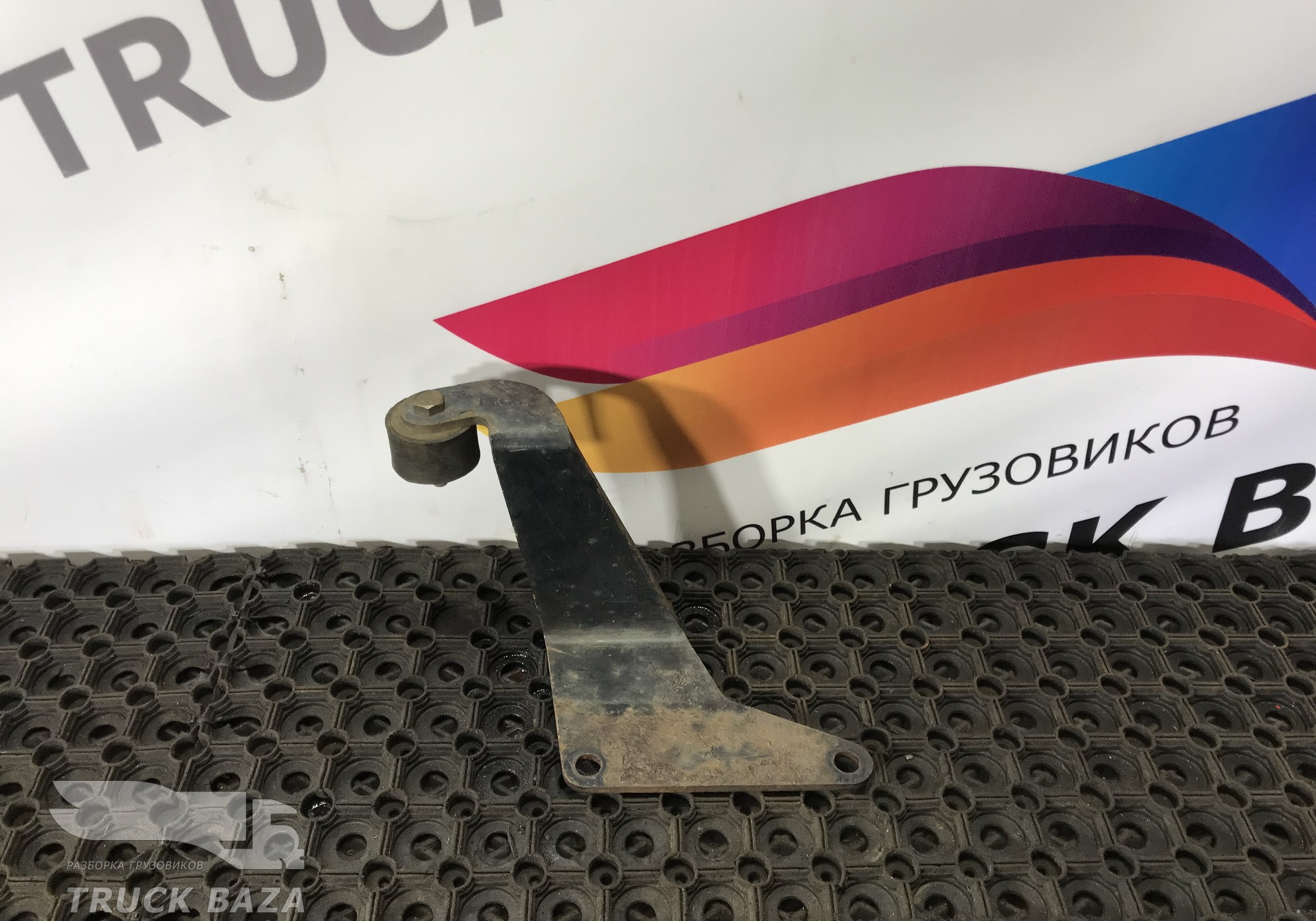 81155020229 Кронштейн глушителя основного для Man