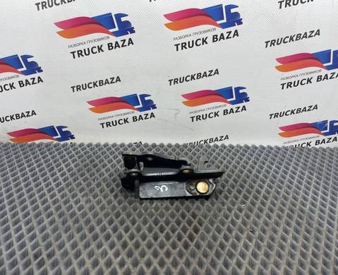 82060445 Петля решетки радиатора правая для Volvo FH 3 (с 2008 по 2012)