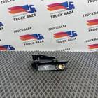 82060445 Петля решетки радиатора правая для Volvo FH 3 (с 2008 по 2012)