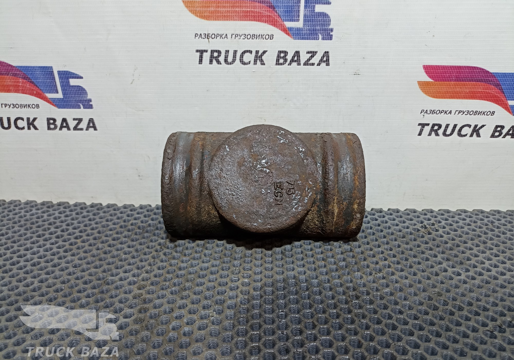 5010557715 Проставка рессоры для Renault Kerax