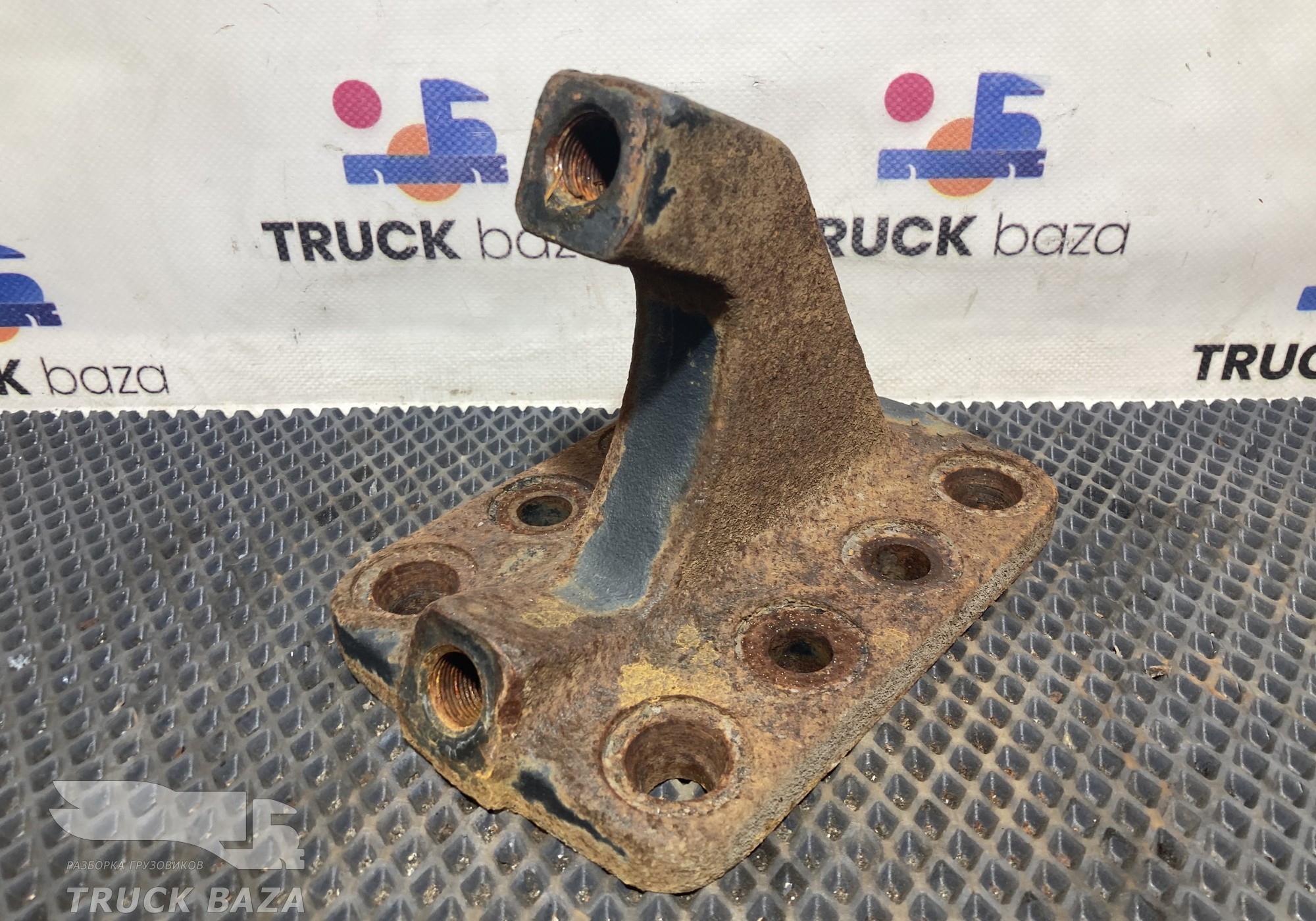5308291909040 Кронштейн реактивной тяги для КАМАЗ 5490 (с 2013)