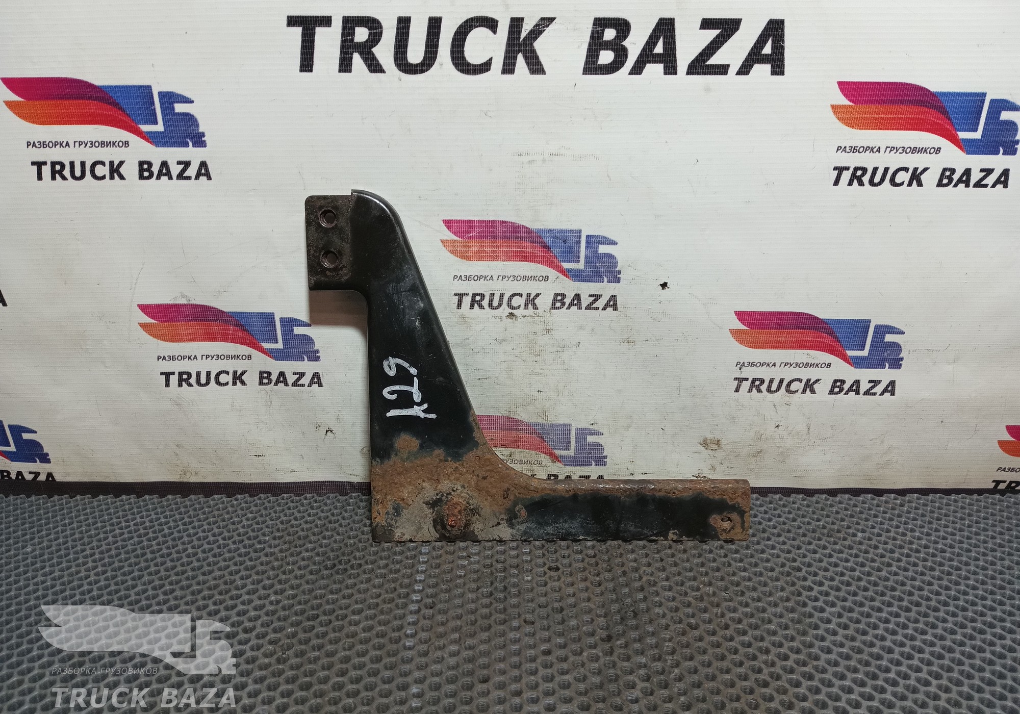 A9408801814 Кронштейн корпуса подножек левый для Mercedes-Benz Axor III (с 2010)