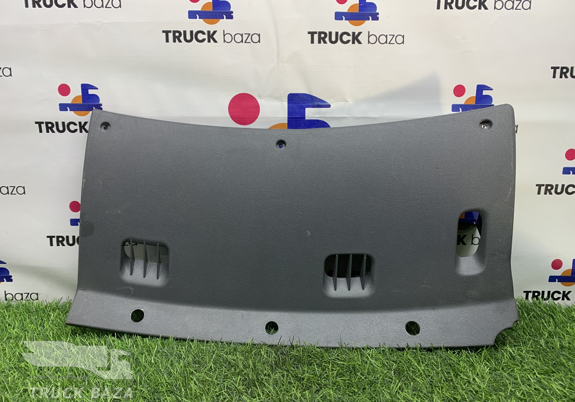 1652268 Накладка на торпедо