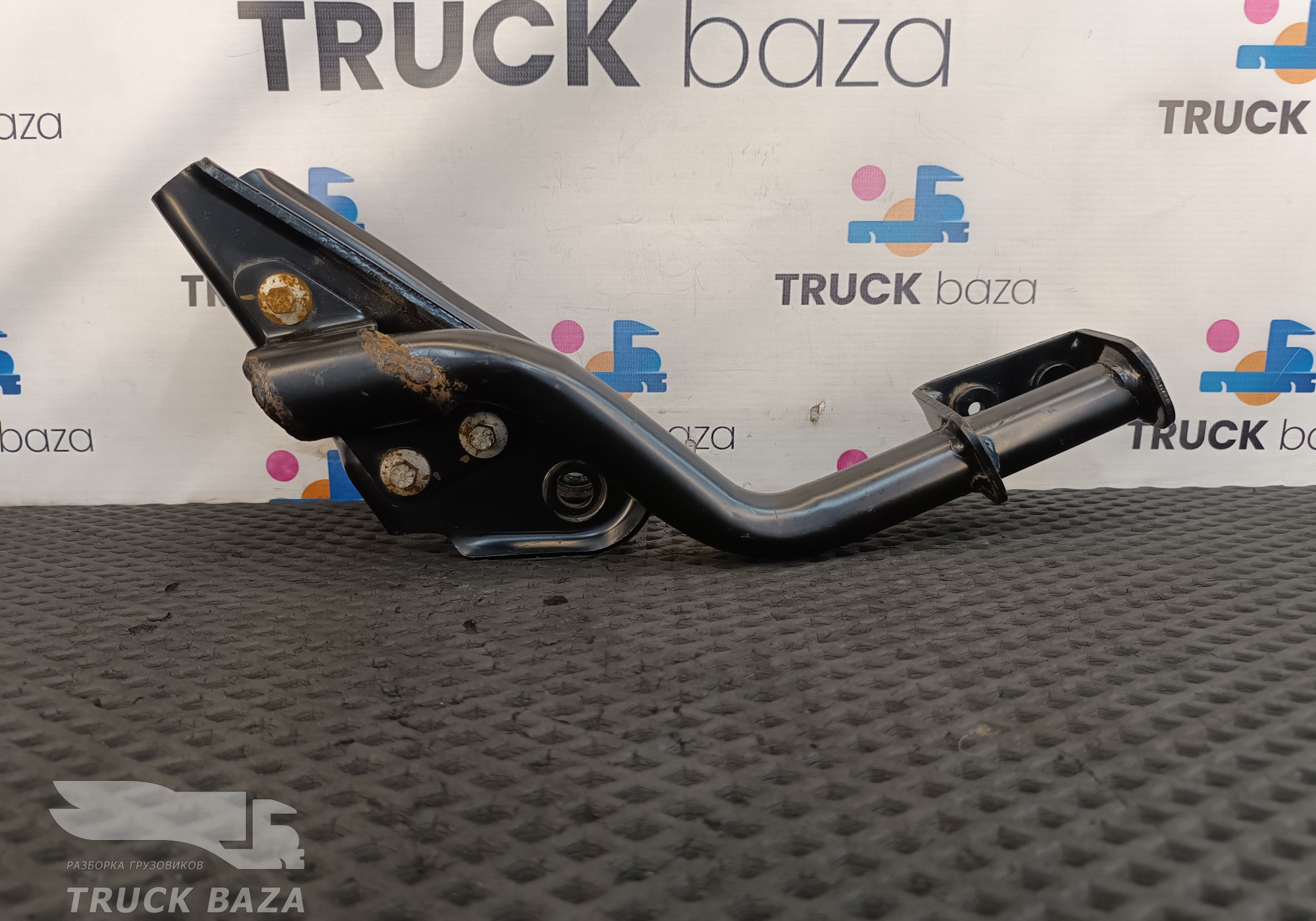 JC4617C791AB Кронштейн передней панели для Ford F-MAX (с 2018)