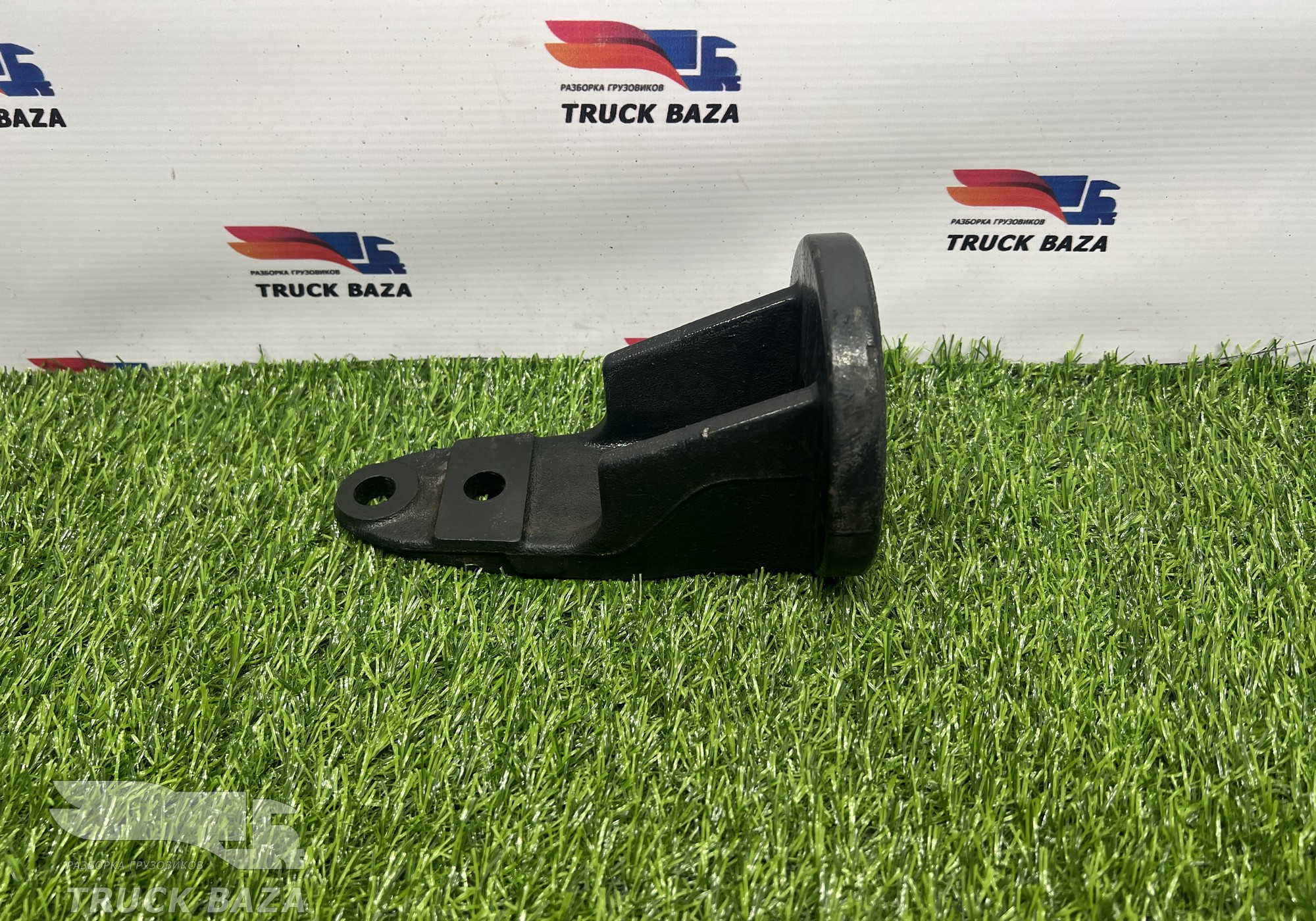 81414010083 Отбойник рессоры передней