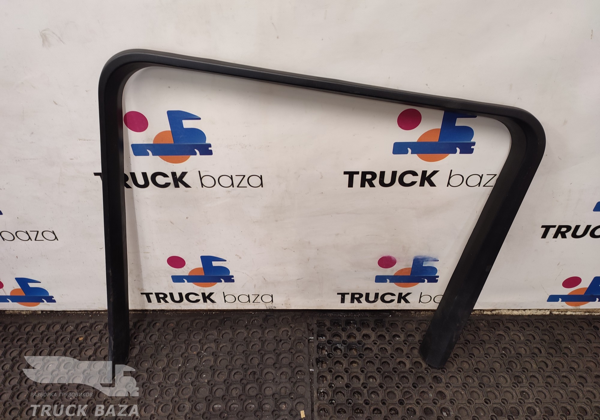 2114834 Рамка двери правой для Scania 6-series G (с 2016)