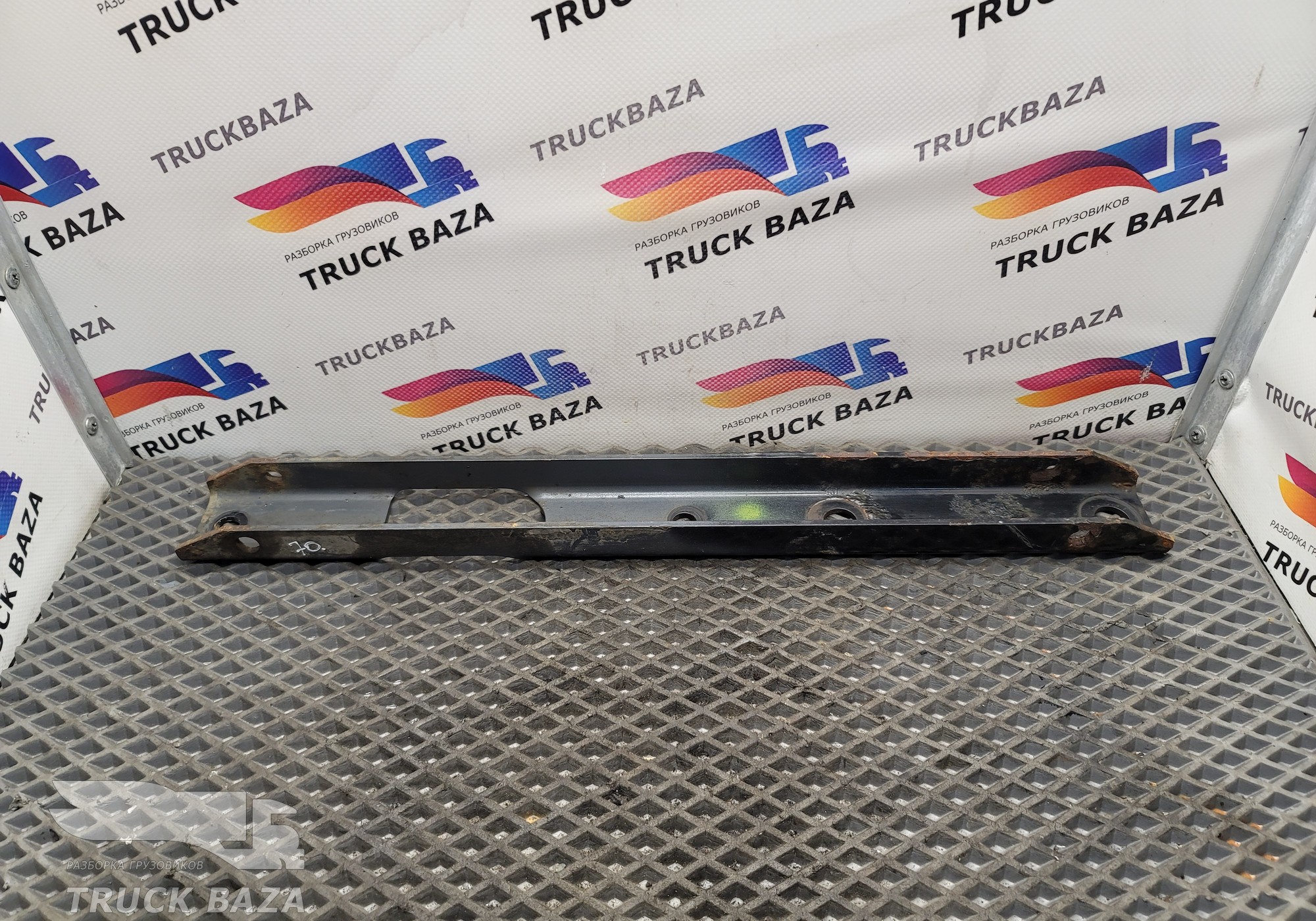 1679755 Кронштейн ресивера для Daf CF