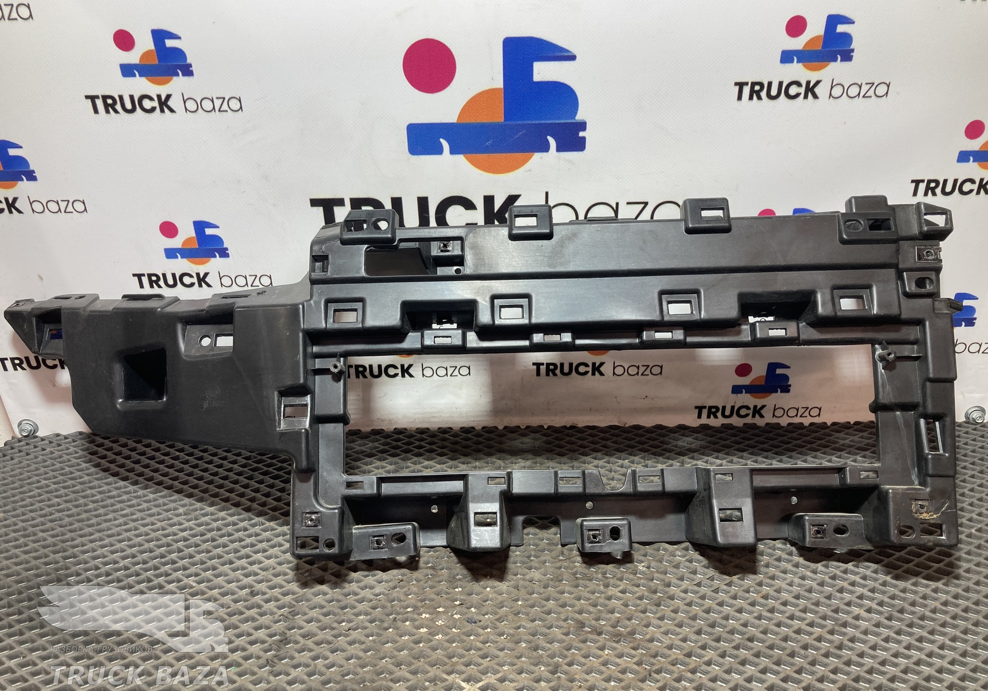 812W617016295 Каркас крепления пепельницы для Sinotruk Sitrak C7H