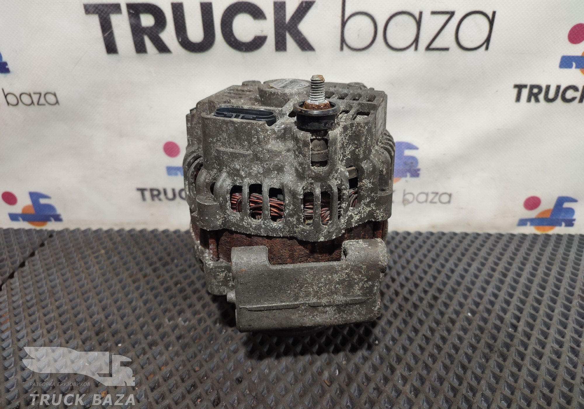 2395908 Генератор 100A для Scania 5-series G (с 2004 по 2016)