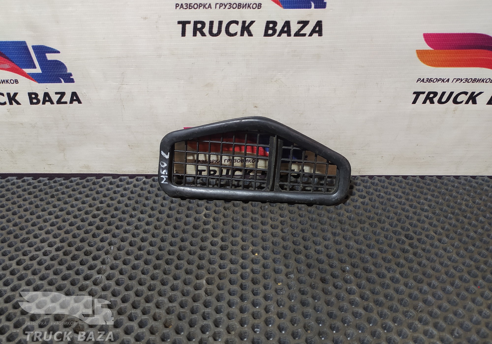 81619500341 Накладка воздуховода для Man TGX II (с 2012)