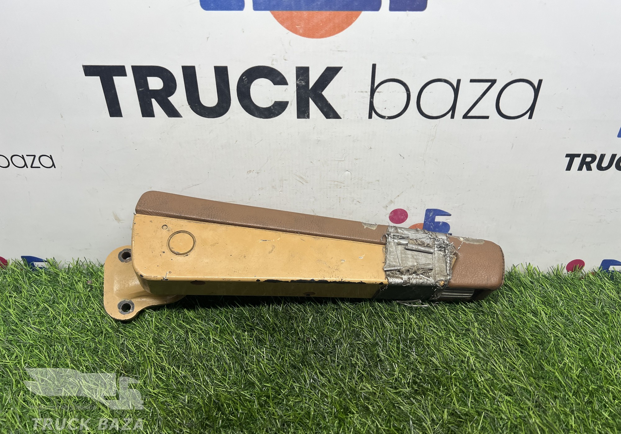 Подлокотник водительского сидения правый для Man TGX II (с 2012)