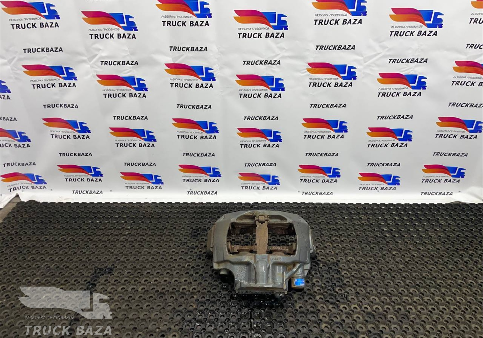 1862300 Суппорт передний правый/задний левый для Daf XF106 (с 2012)