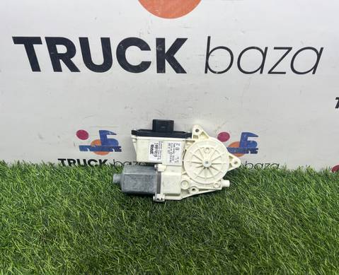 1881915 Моторчик стеклоподъемника правый для Daf XF106 (с 2012)