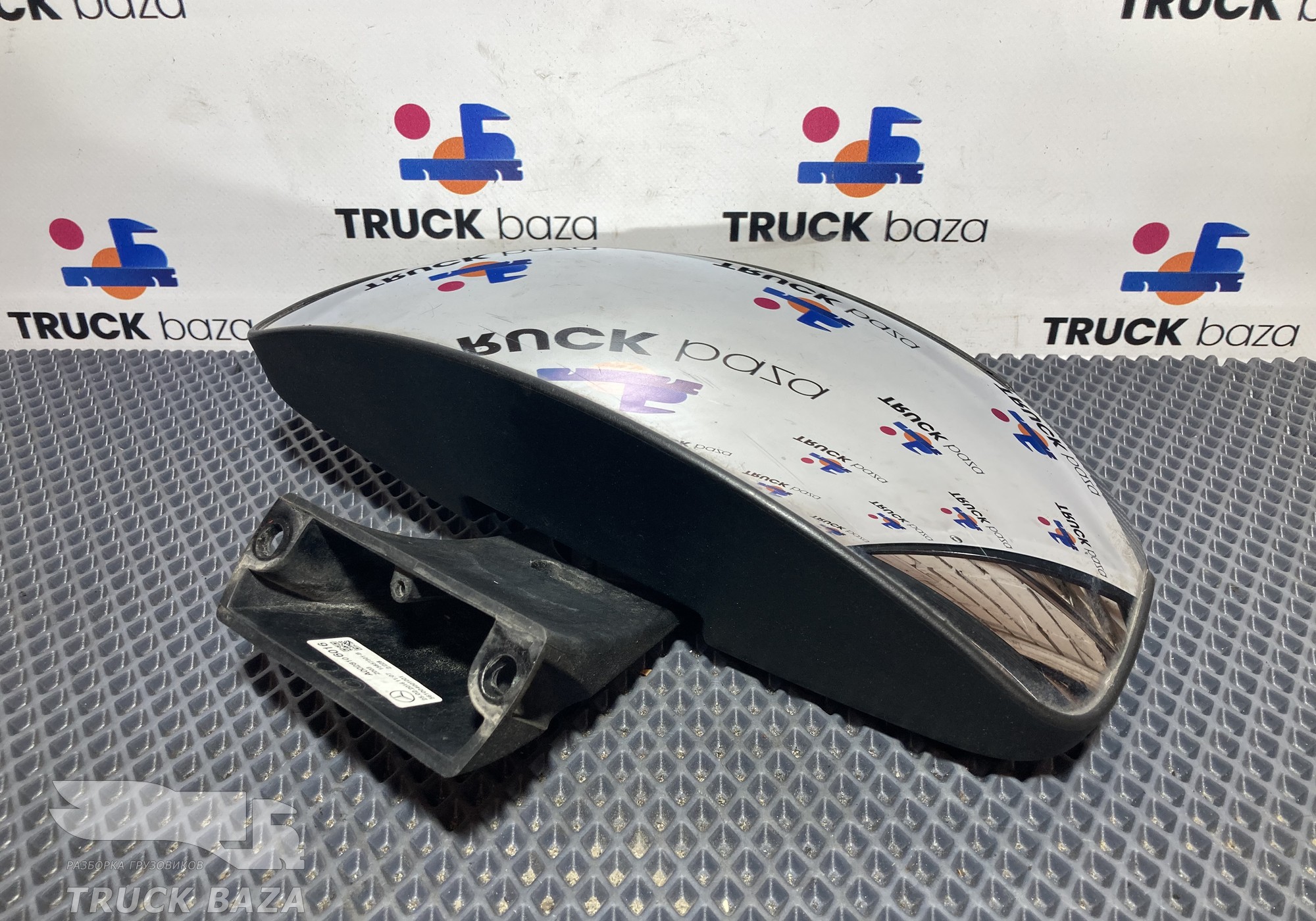 A0028106016 Зеркало бордюрное для Mercedes-Benz