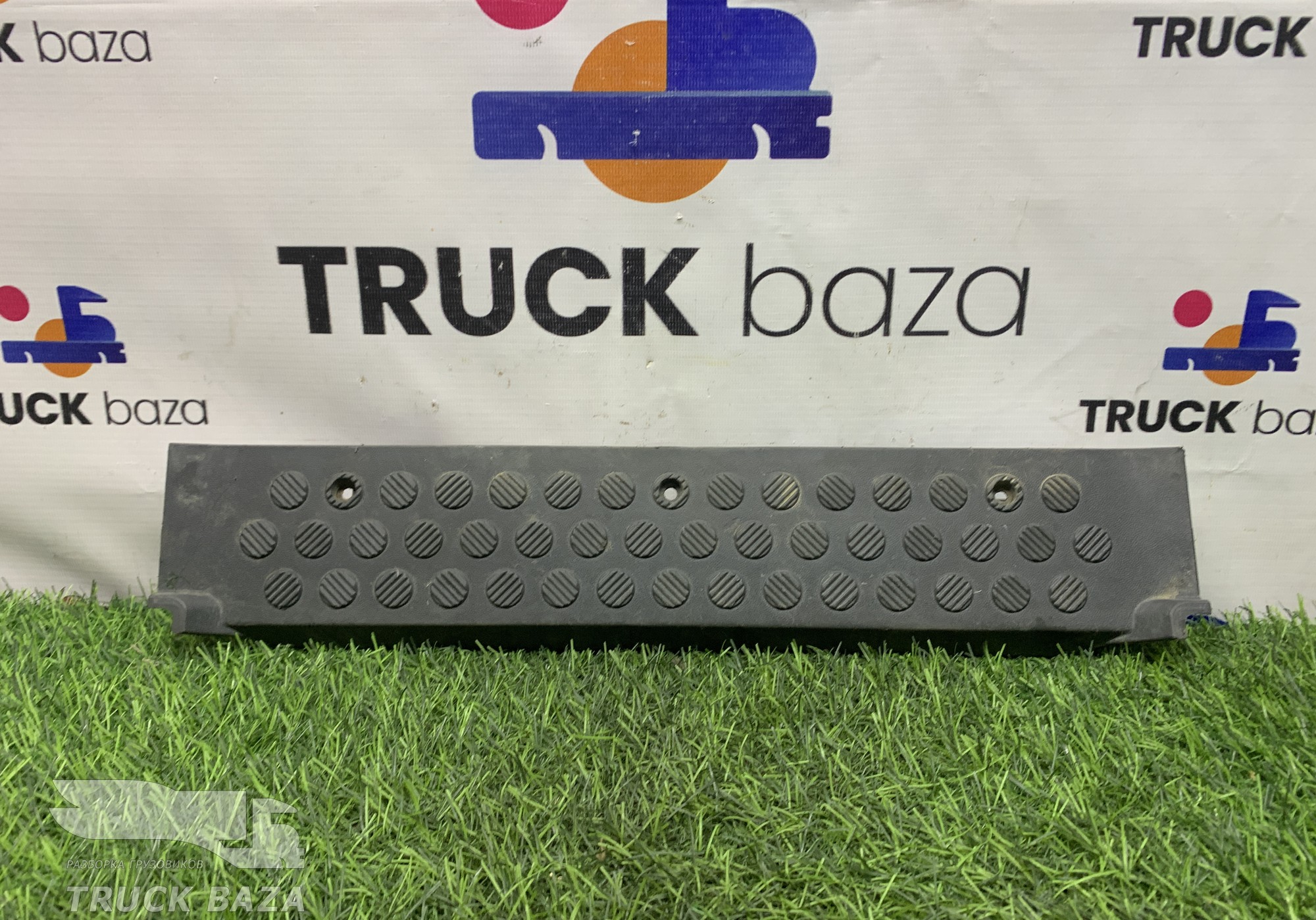 A9736840121 Накладка порога правая