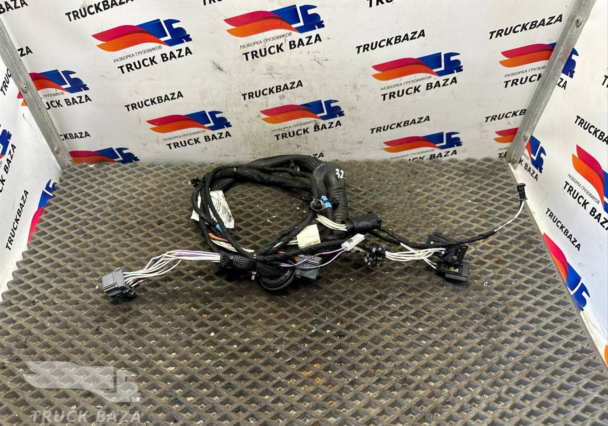 54901407124010 Проводка двери правой для КАМАЗ 54901