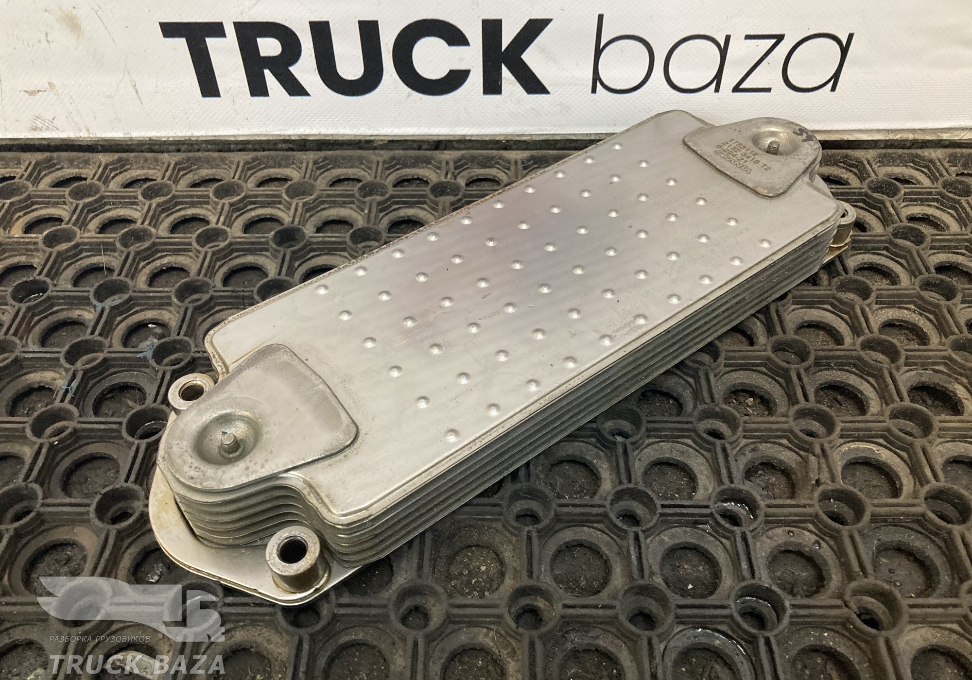 1753112 Радиатор масляный