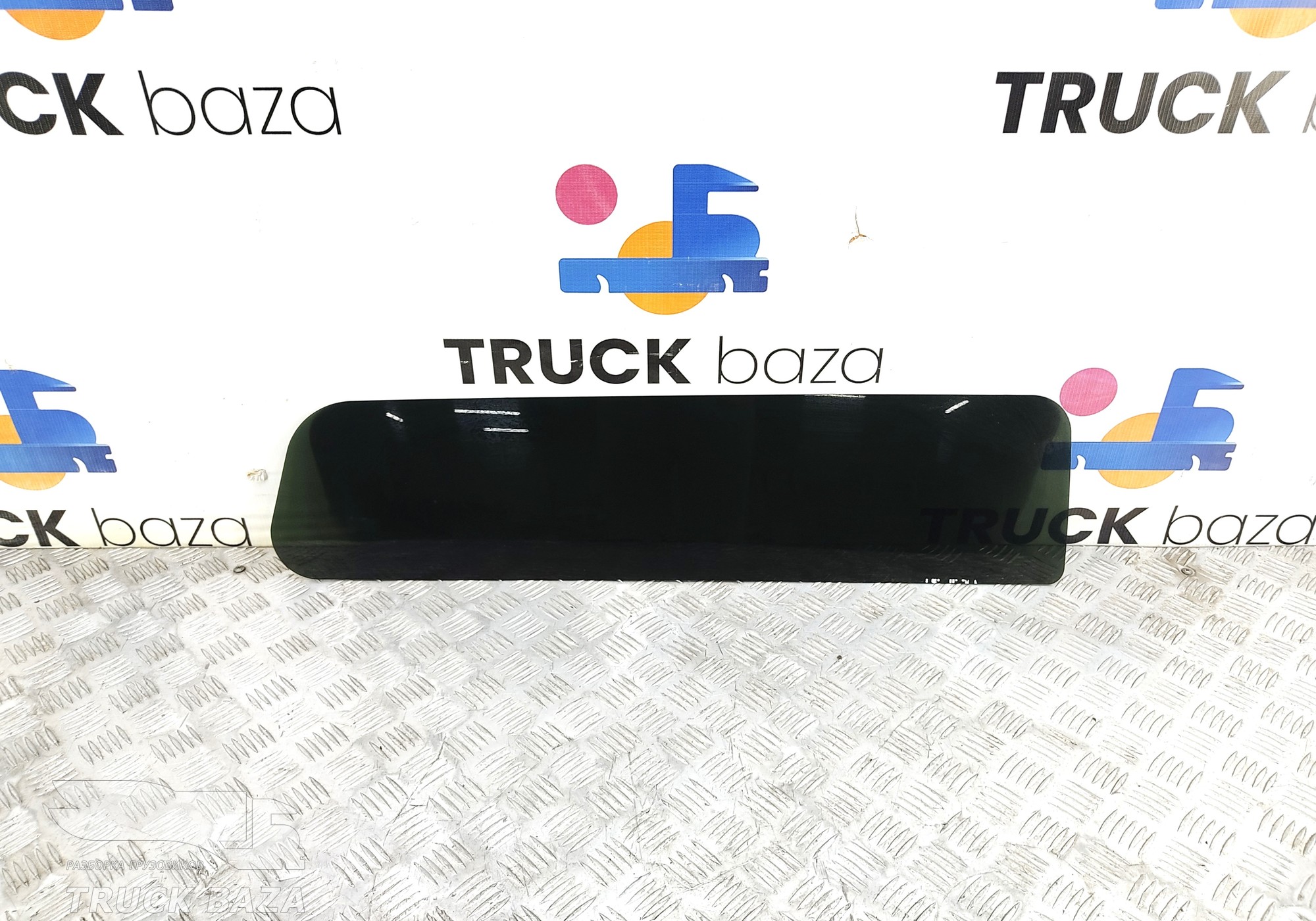 81629442008 Стекло боковое верхнее для Man TGX