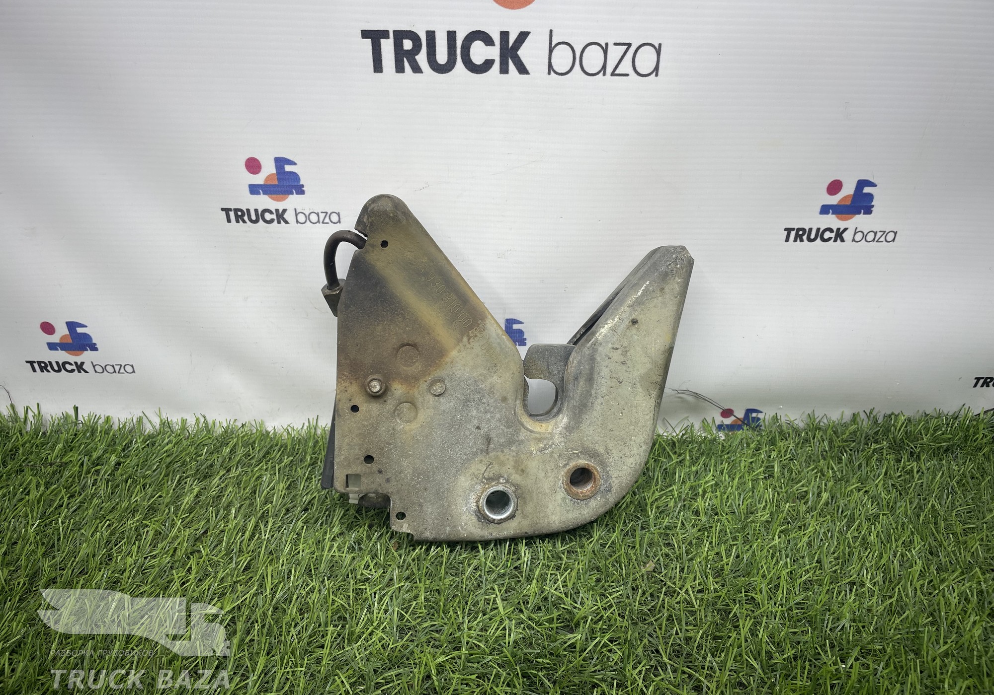 A9303100083 Замок кабины для Mercedes-Benz Actros MP2 (с 2002 по 2008)